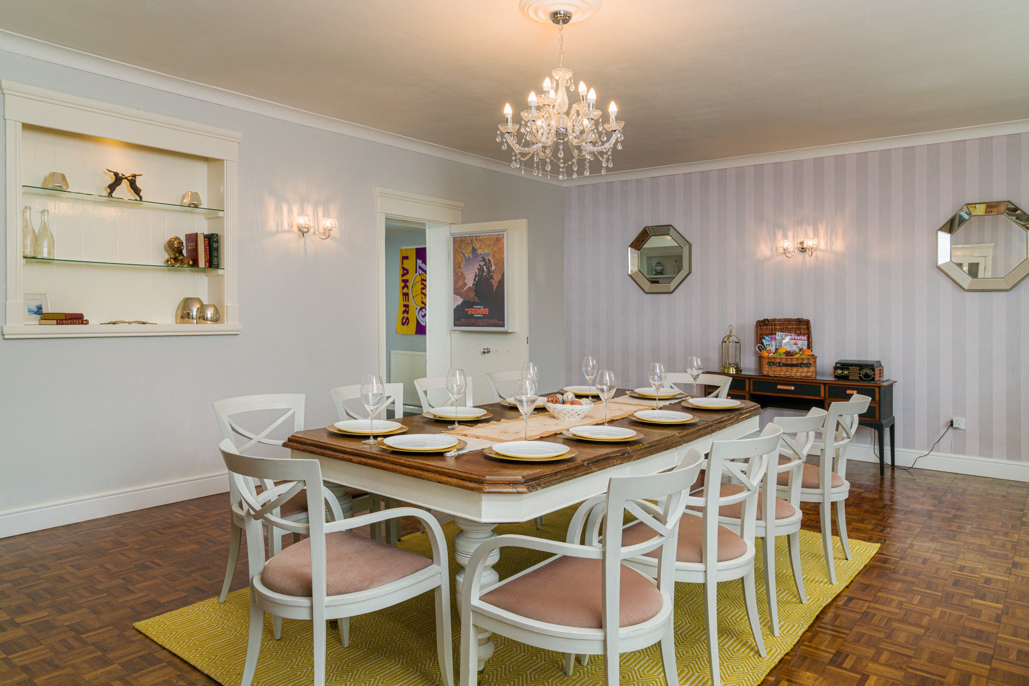 Apartment Wissey King’s Lynn: Spacious 5-Bedroom Apartment Rental with Family-Friendly Features, King’s Lynn