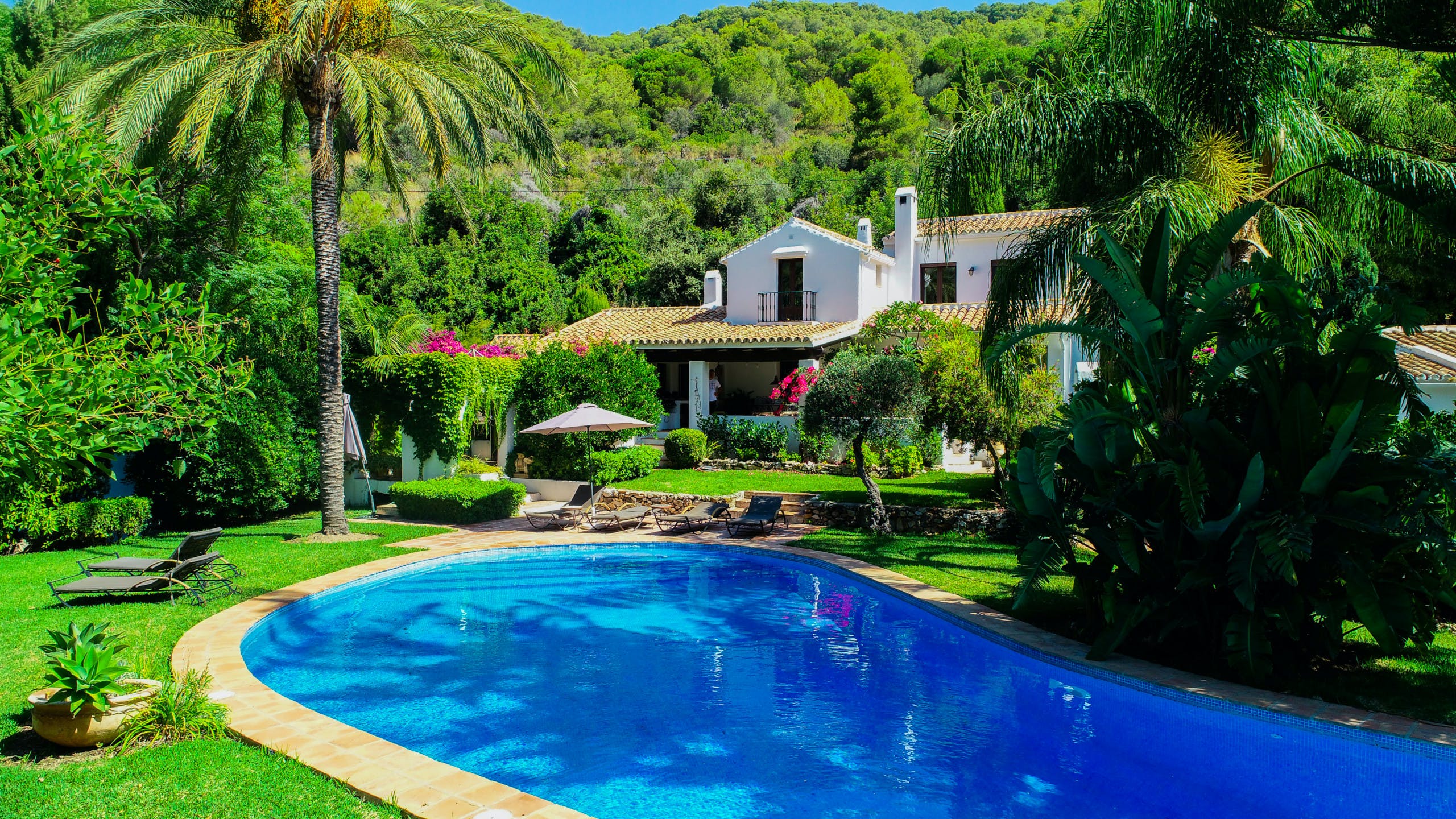 Casa Aceituno Fuengirola: Luxury 6-Bedroom Apartment with Sauna and Seaview, Fuengirola