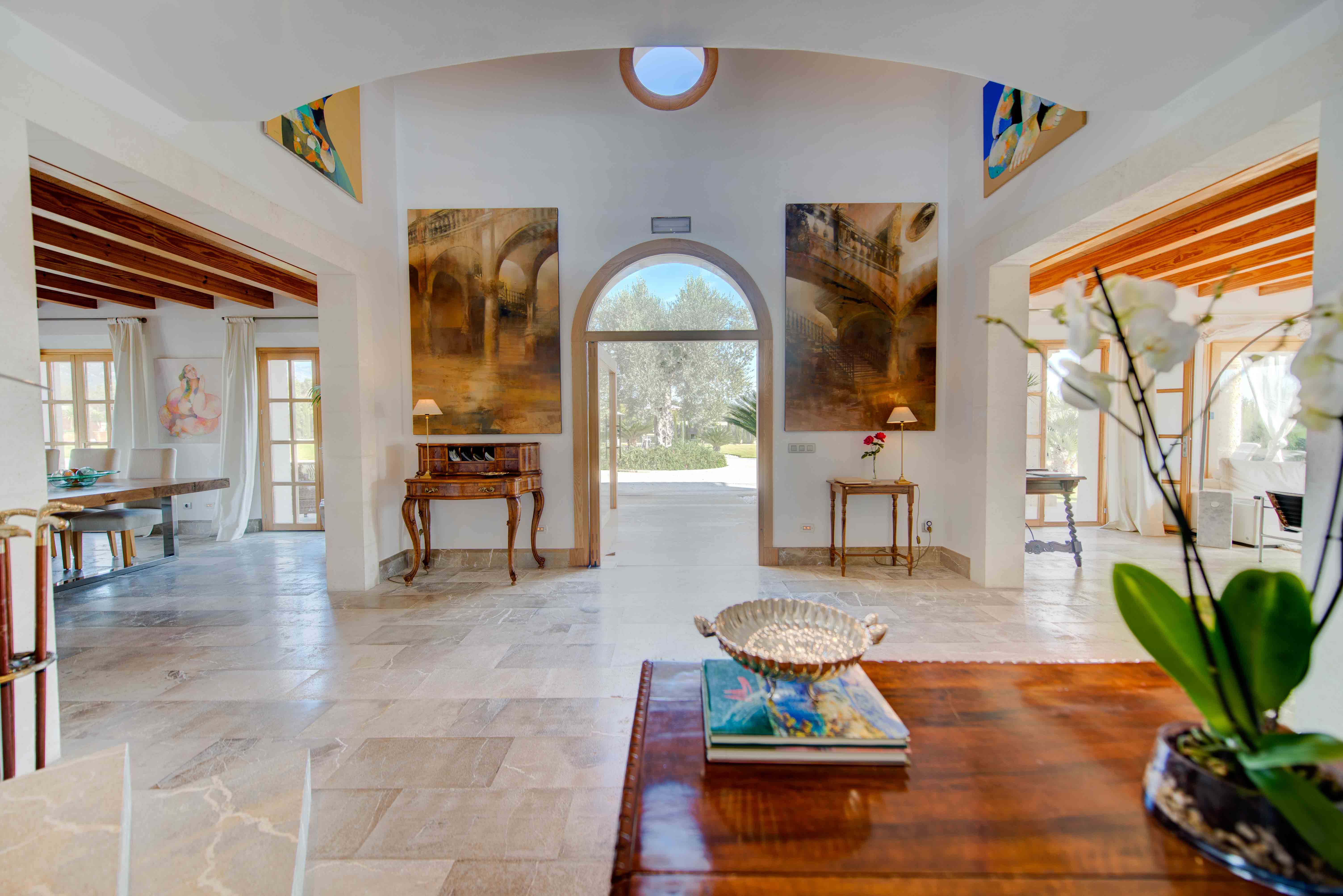 Villa Llevant Solleric Inca: Luxury 4-Bedroom Apartment with Pool and Hot Tub, Inca