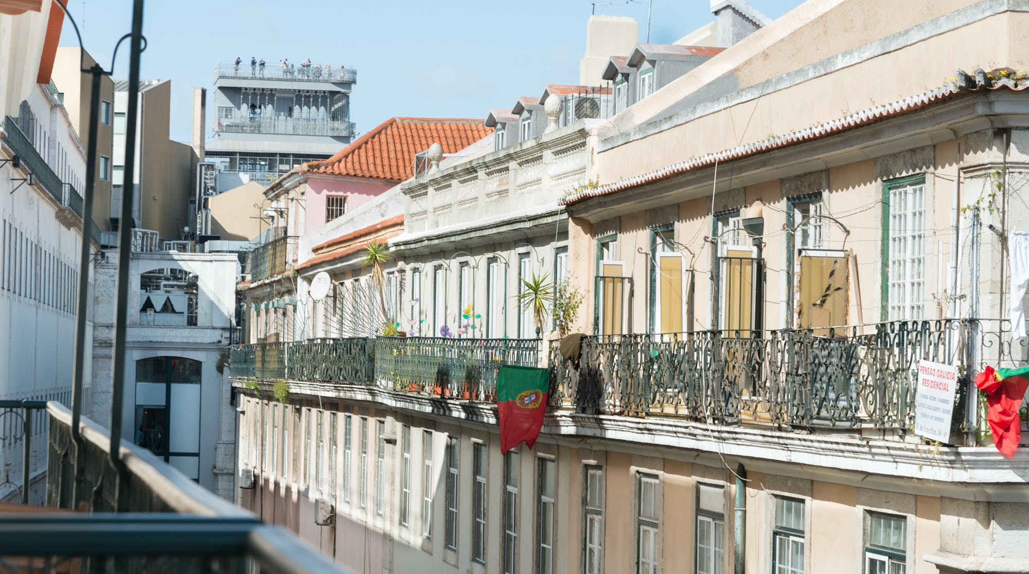 Villa Safira Madragoa Chiado: Charming 1-Bedroom Apartment with Seaview and Air-Con in Chiado Lisbon