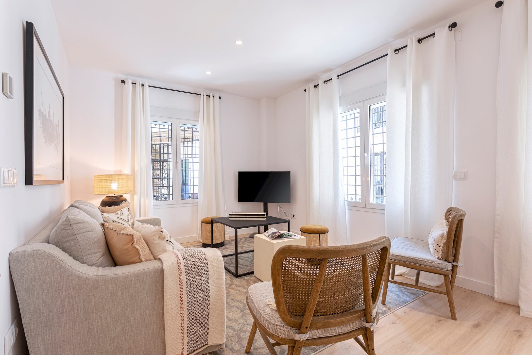 Casa Alhóndiga Alfalfa: Stylish 3-Bedroom Apartment with Air Conditioning in Sevilla Alfalfa
