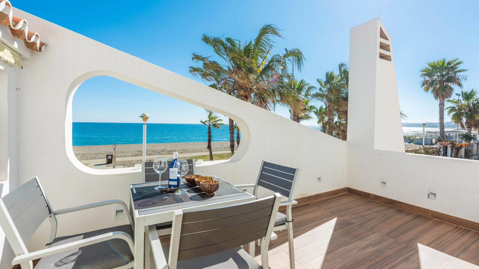 Casa Almijara TorreDelMar: 2-Bedroom Apartment Rental with Sea Views and Pool, Torre del Mar