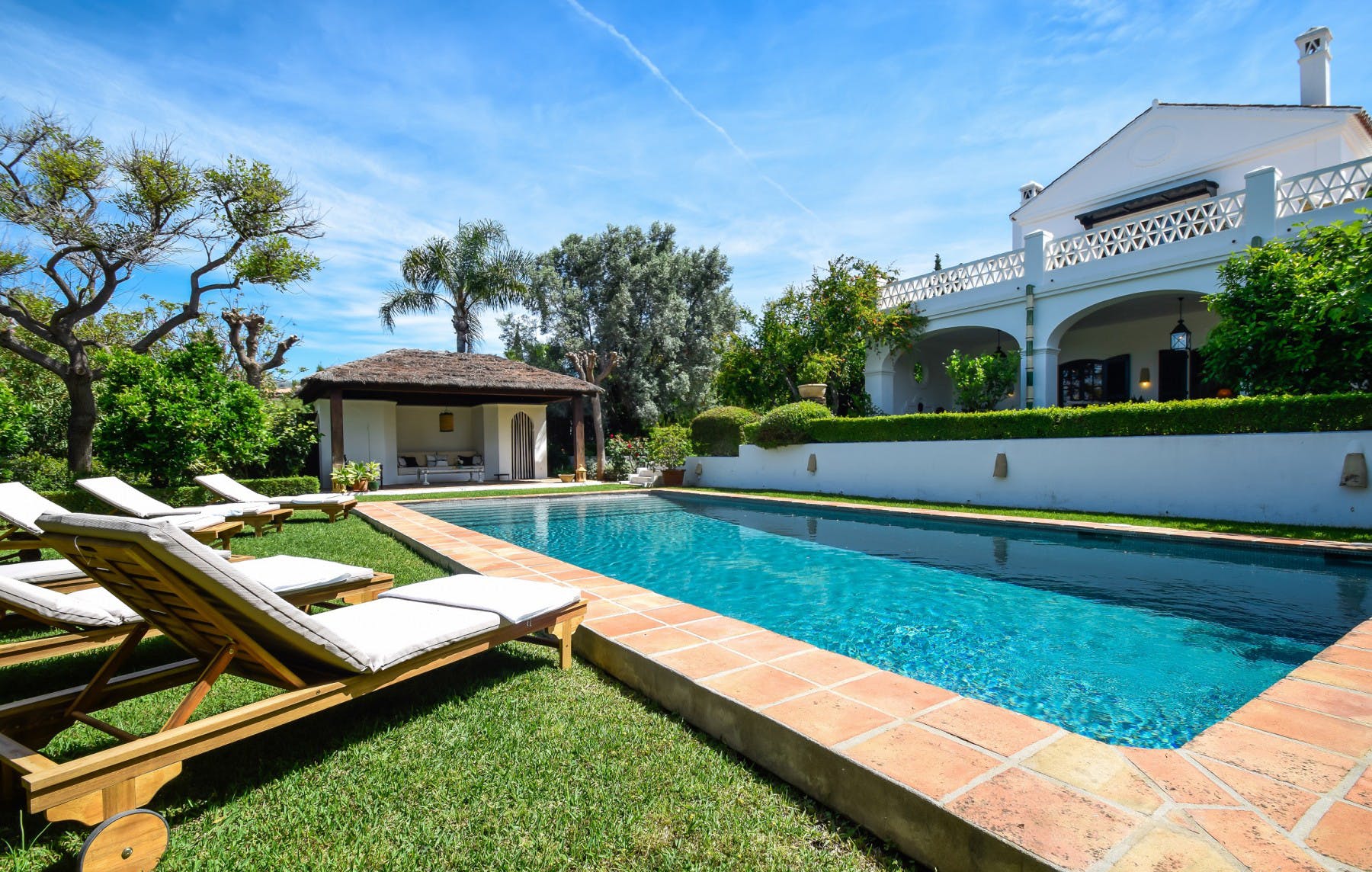 Villa Bermejo Nagüeles Marbella: Spacious 6-Bedroom Apartment with Seaview and Pool, Marbella