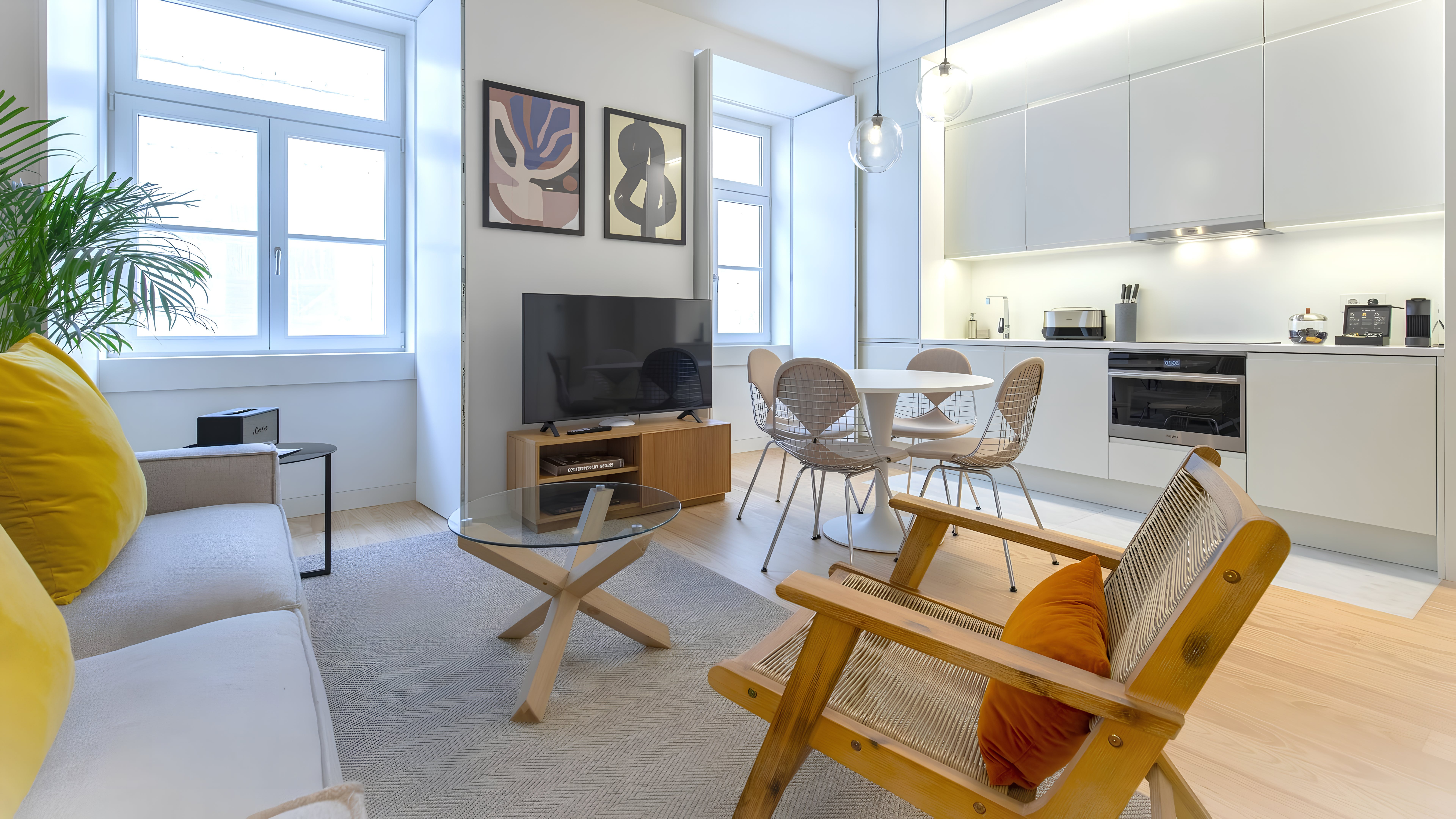 Villa Suão Lumiar Campo Pequeno: Charming 2-Bedroom Apartment Rental with Air-Con and Family-Friendly Features, Campo Pequeno Lisbon