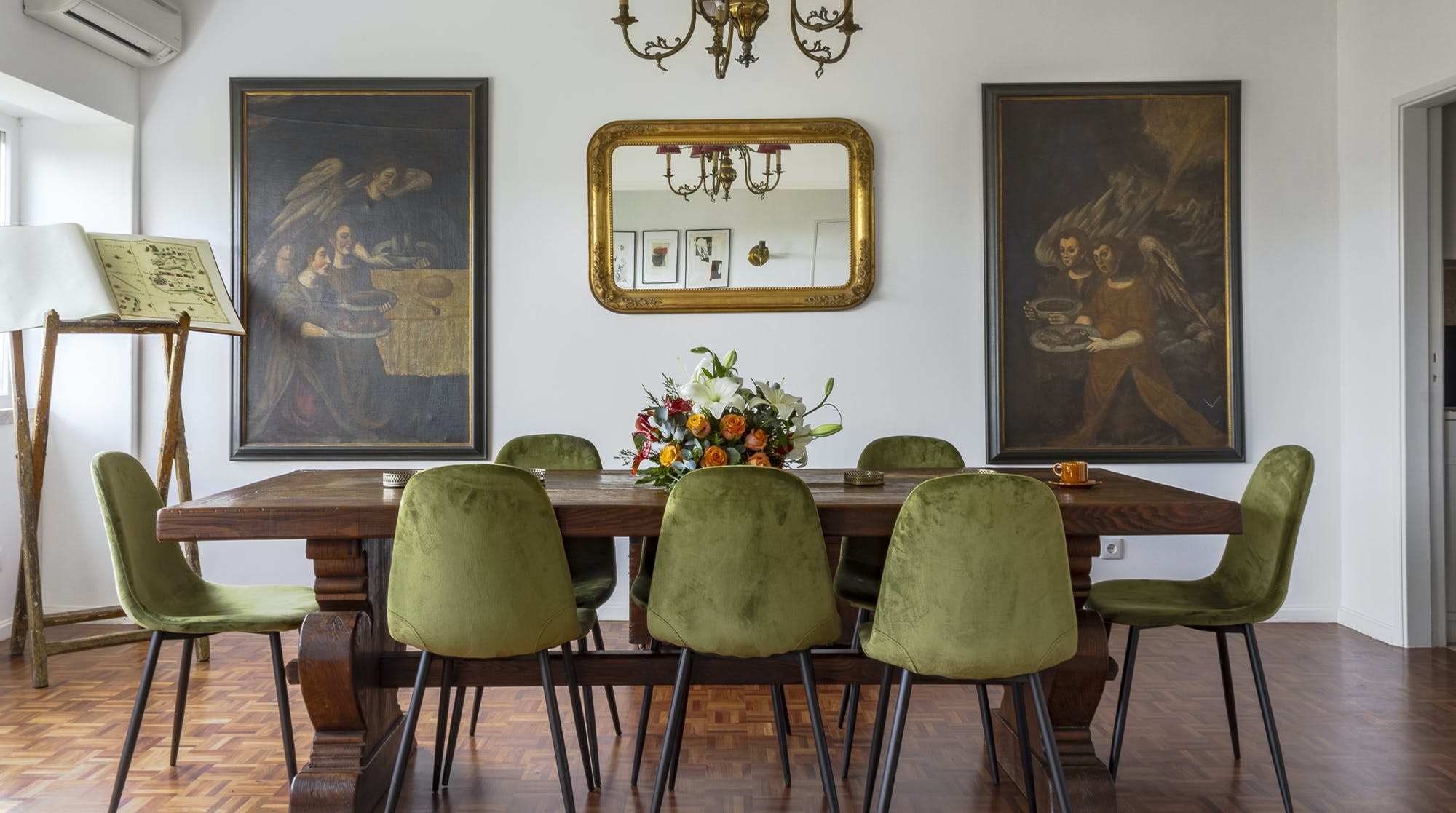 Casa Amendoeira Campolide: Spacious 4-Bedroom Apartment with Sea Views and Air-Con, Campolide Lisbon
