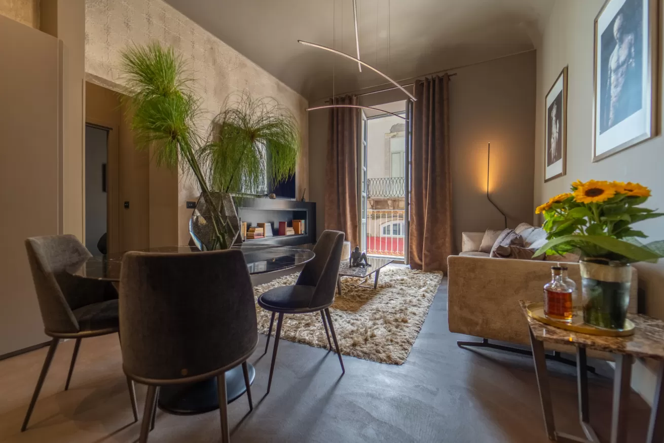 Villa Levante Belvedere Syracuse: Chic 2-Bedroom Apartment Rental with Balconies in Syracuse, Sicily