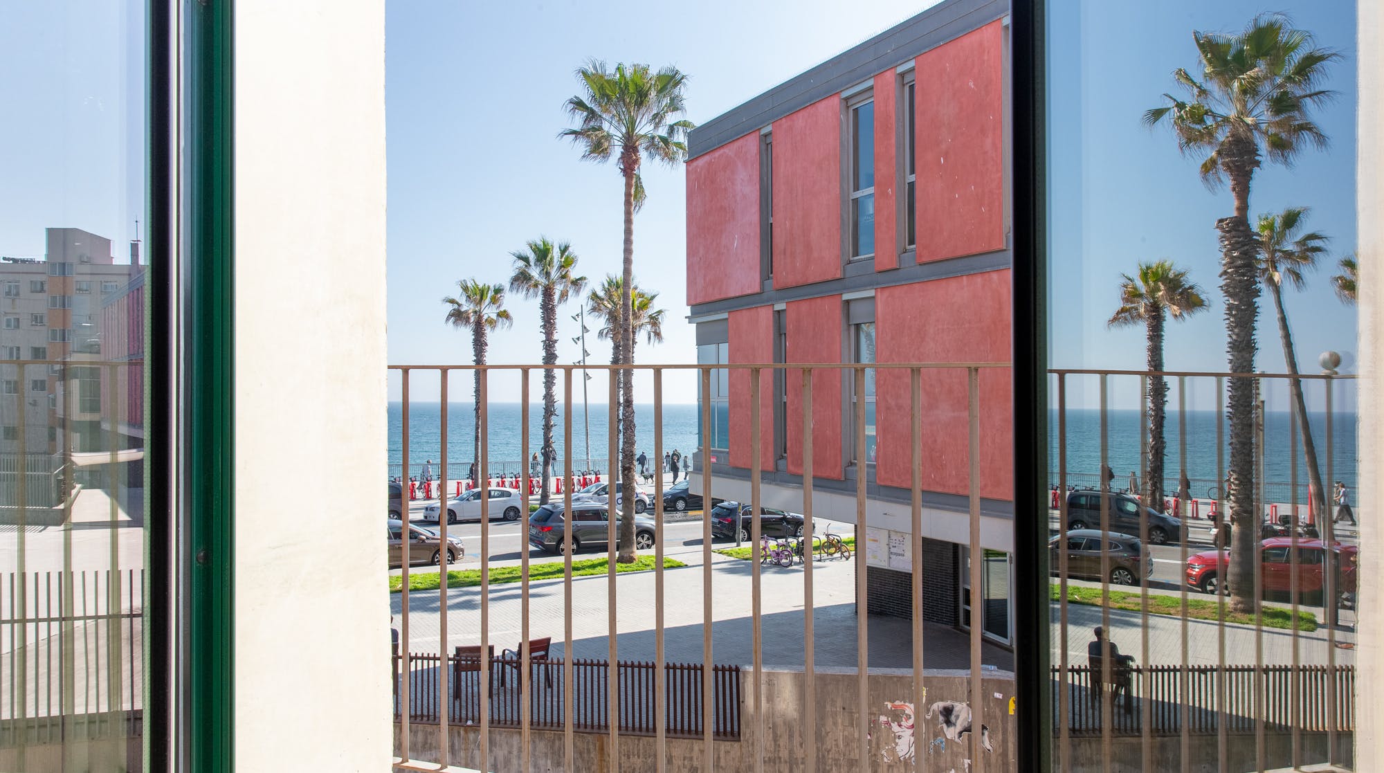 Casa Barceloneta Maritim: Charming 2-Bedroom Apartment with Sea Views, Apartment Rental La Barceloneta