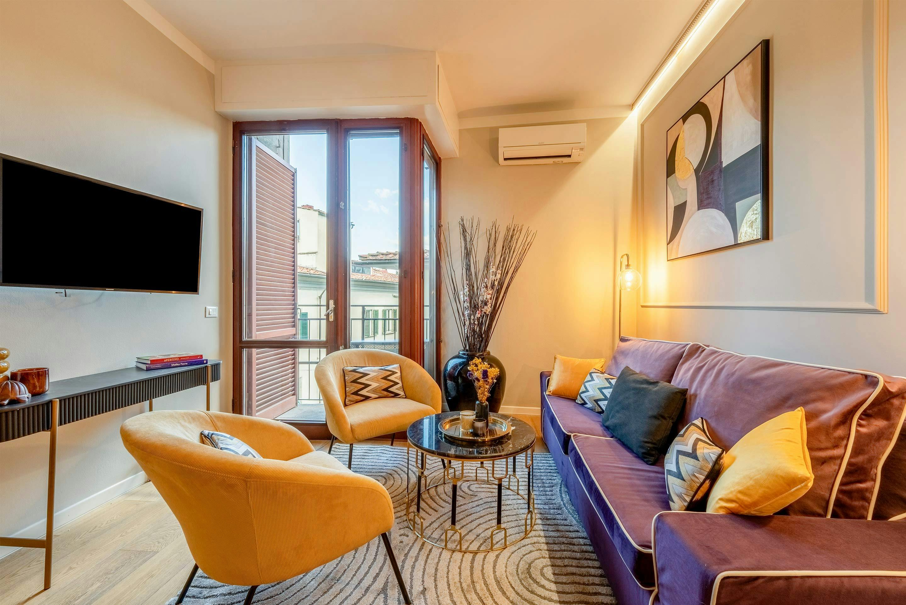 Casa Brancacci Santa Croce: Elegant 3-Bedroom Apartment Rental with Air-Con in Santa Croce, Florence