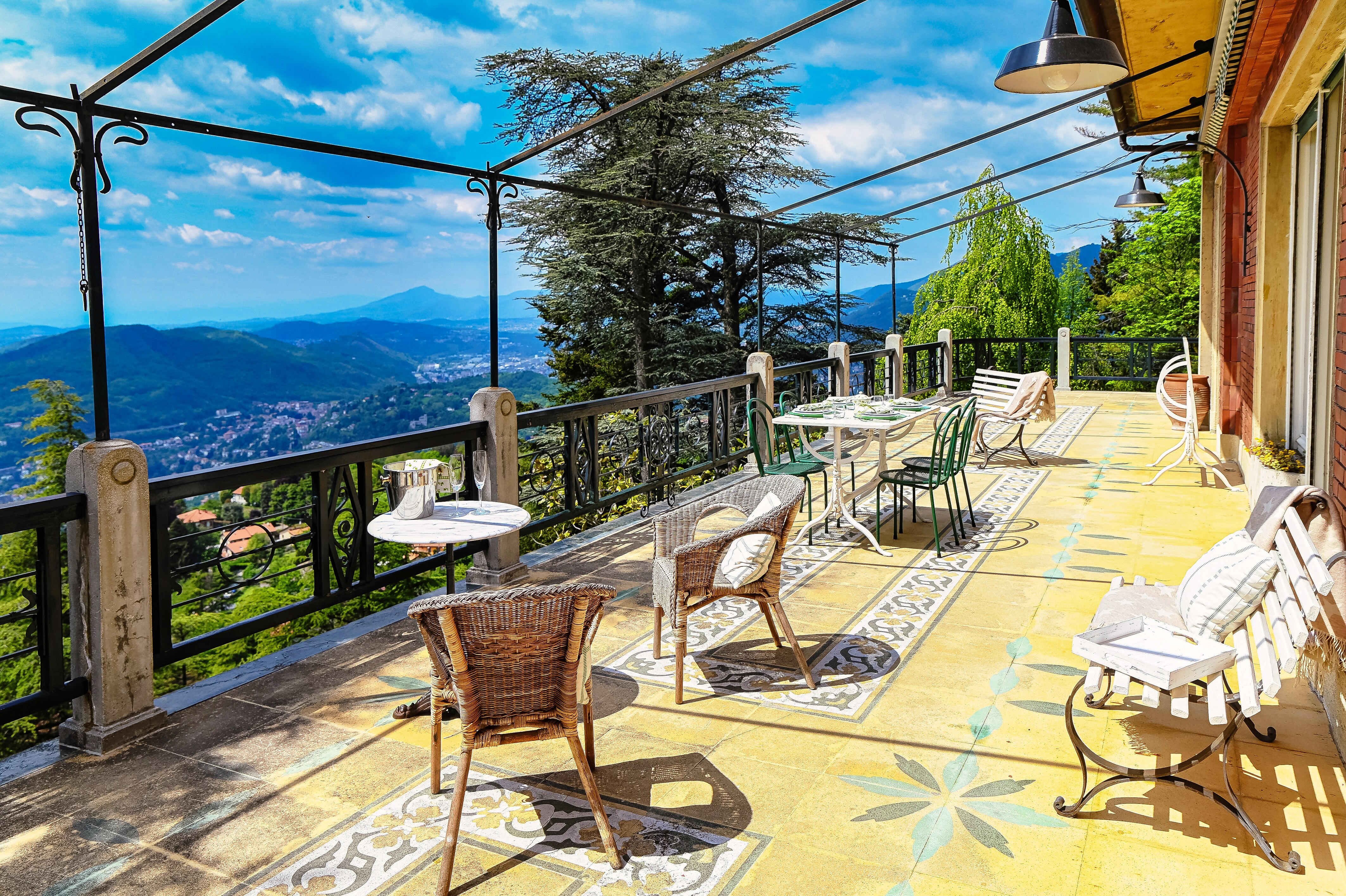 Villa Meridiana Pognana Como: 5-Bedroom Luxury Apartment with Lake Views, Como