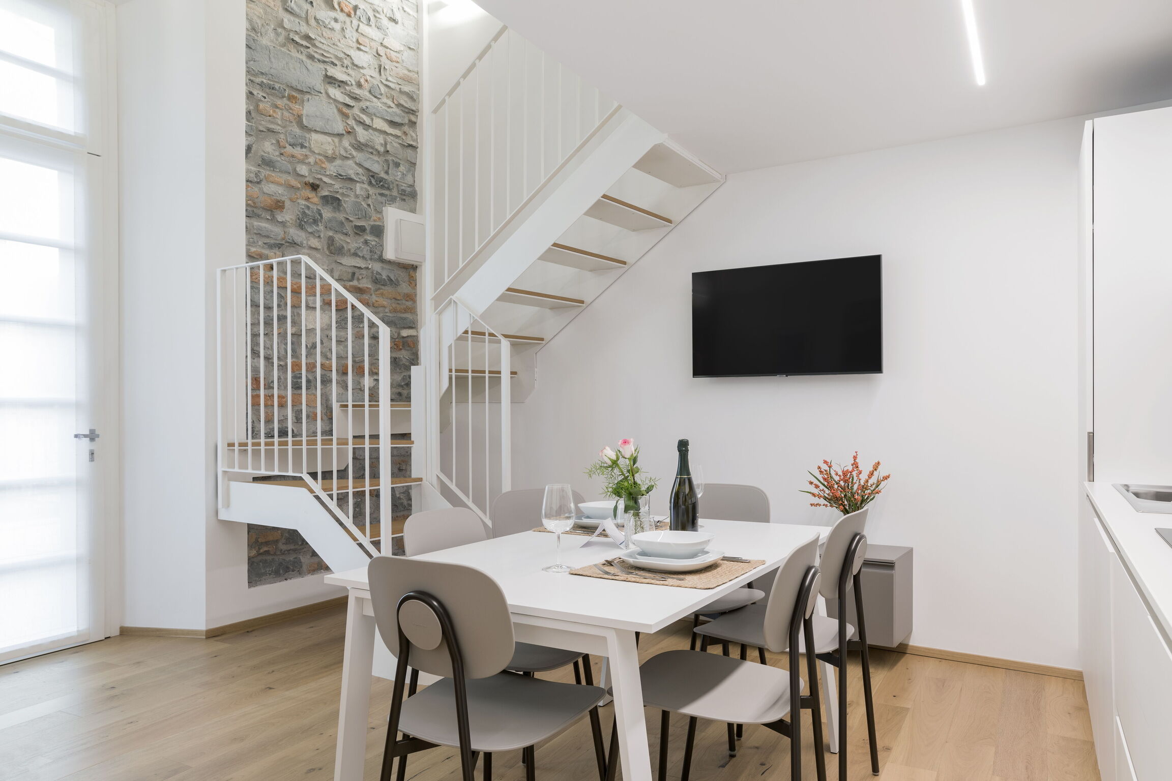 Villa Ambrato Canzo Como: Luxury 2-Bedroom Apartment with Lake Views, Como