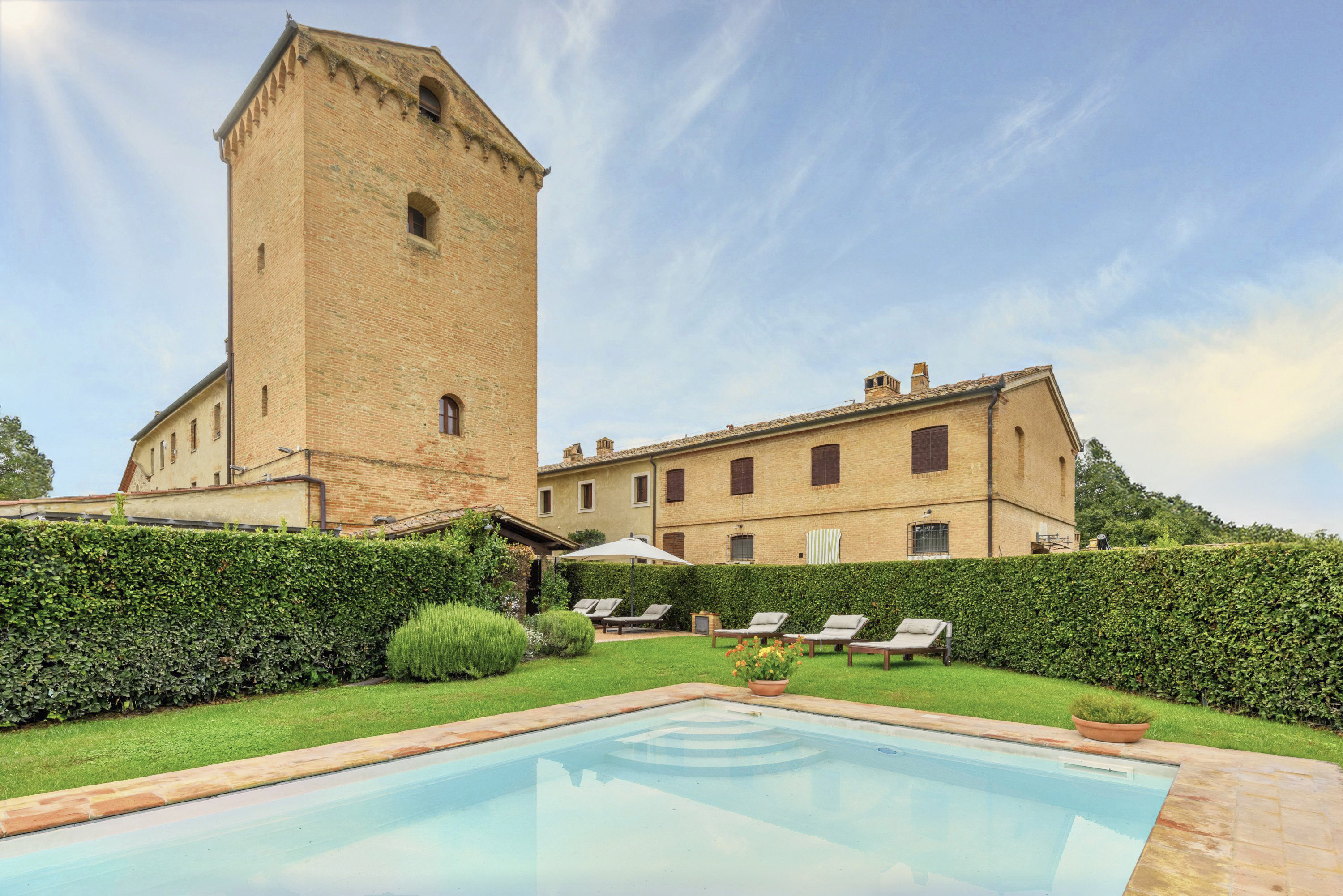 Casa Calepio Chianti: Charming 3-Bedroom Apartment with Pool and Countryside Views, Chianti