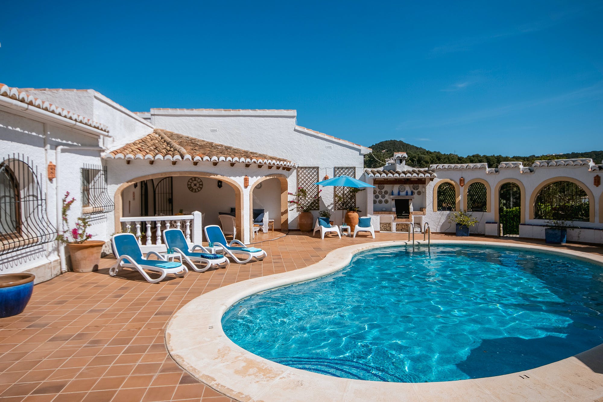 Casa Carrascal Xàbia: Spacious 5-Bedroom Apartment Rental with Sea Views and Pool, Jávea