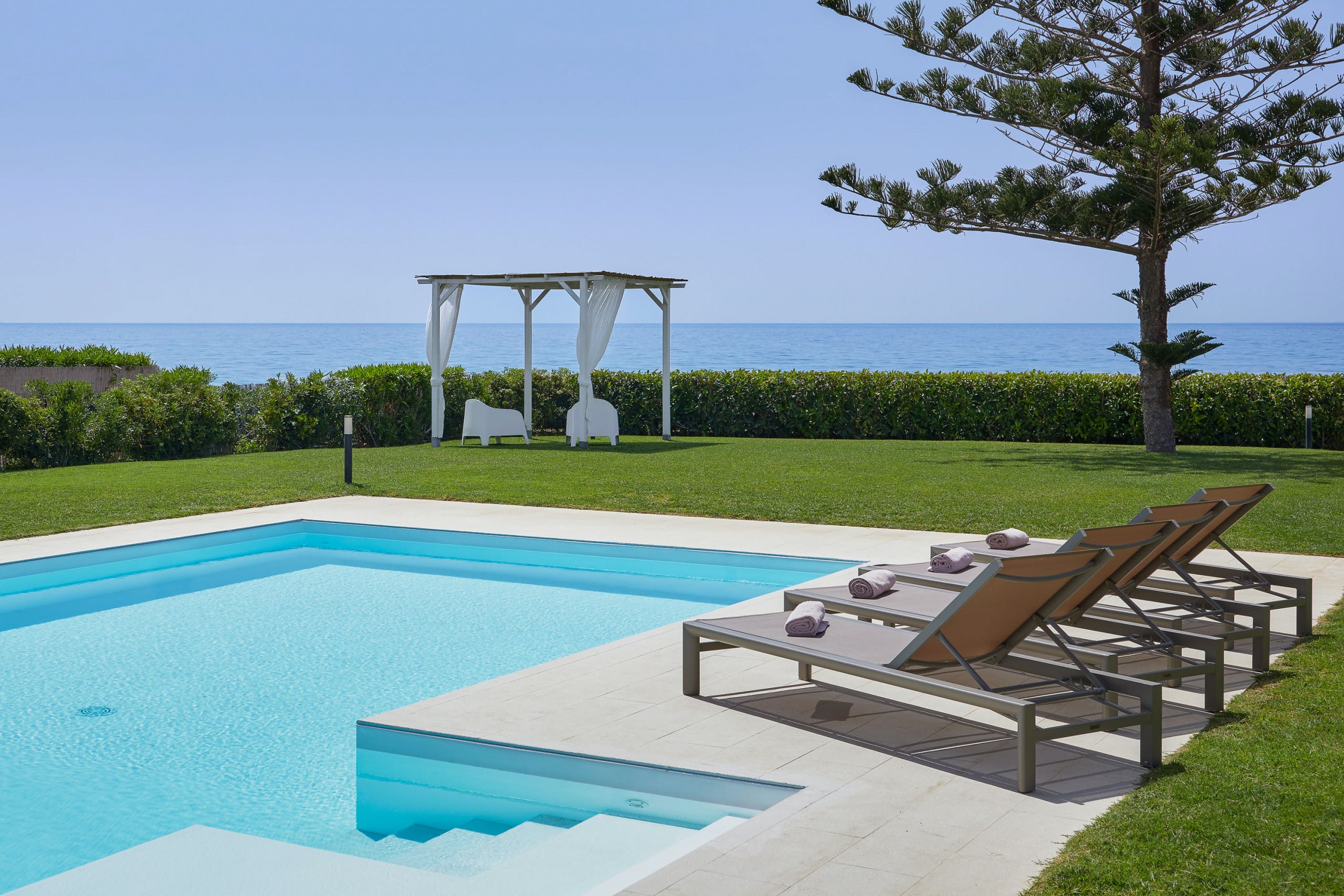 Villa Levante Spaccaforno Val di Noto: Charming 3-Bedroom Apartment with Private Pool and Seaviews, Val di Noto