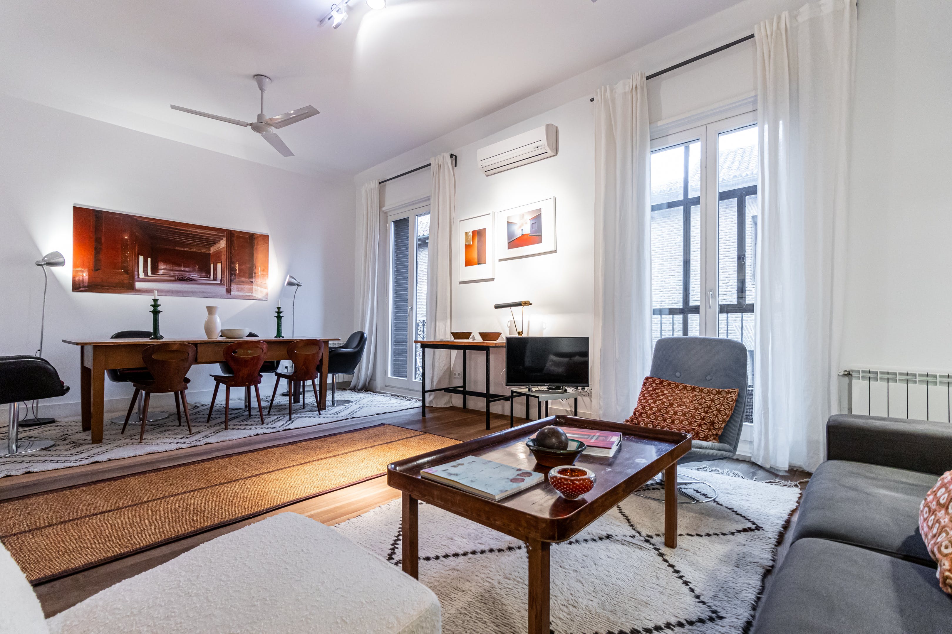 Villa Esmeralda Conde Duque Las Letras: Modern 1-Bedroom Apartment with Air-Con in Las Letras, Madrid