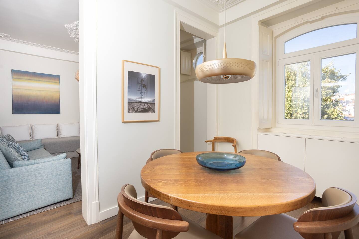 Casa Chafariz Santos Santos 2: Stylish 2-Bedroom Apartment Rental with Seaview and Air-Con, Santos Lisbon