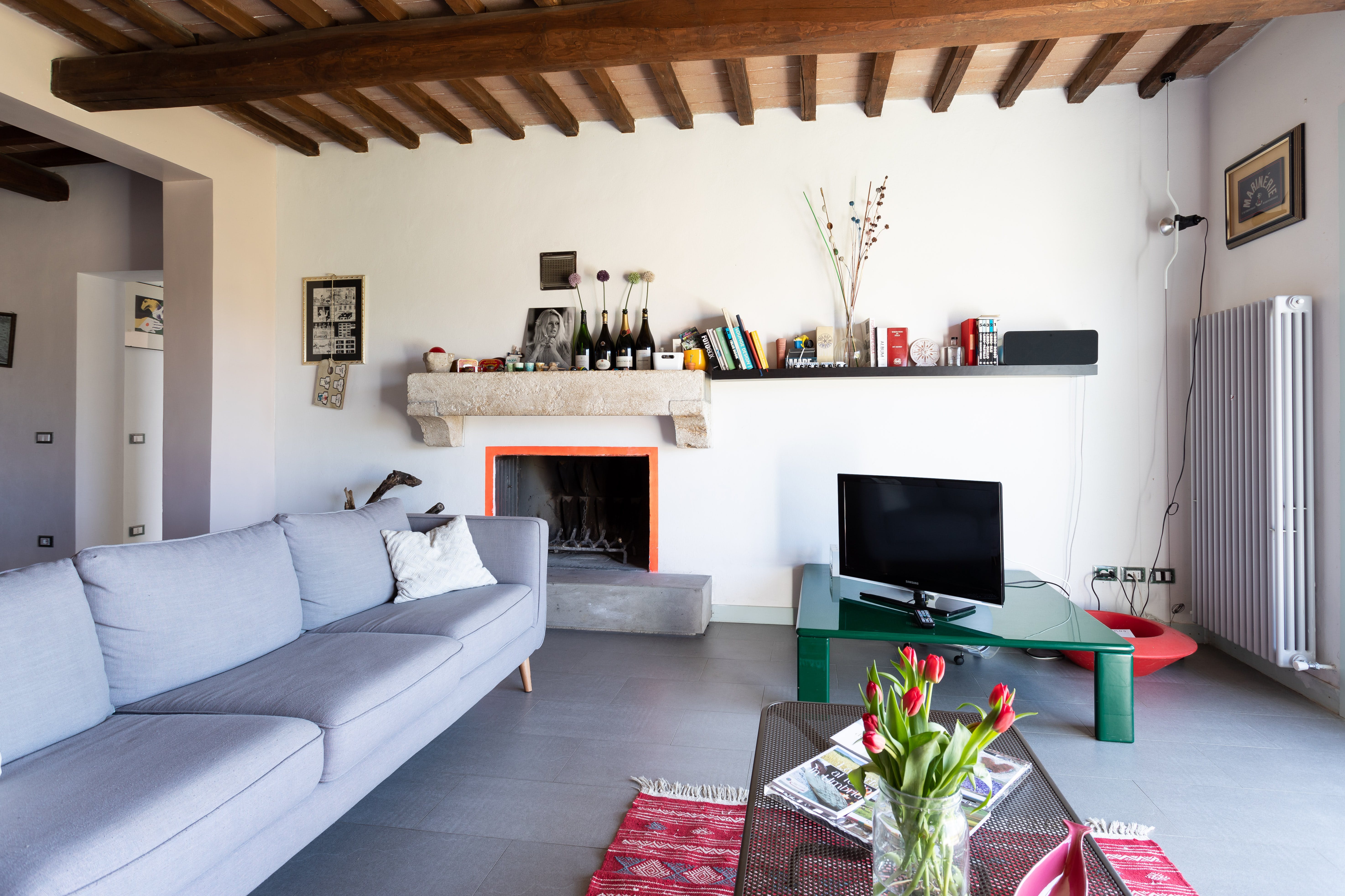 Casa Ciliegi Perugia: 4-Bedroom Apartment Rental with Pool and Hot Tub, Perugia Umbria