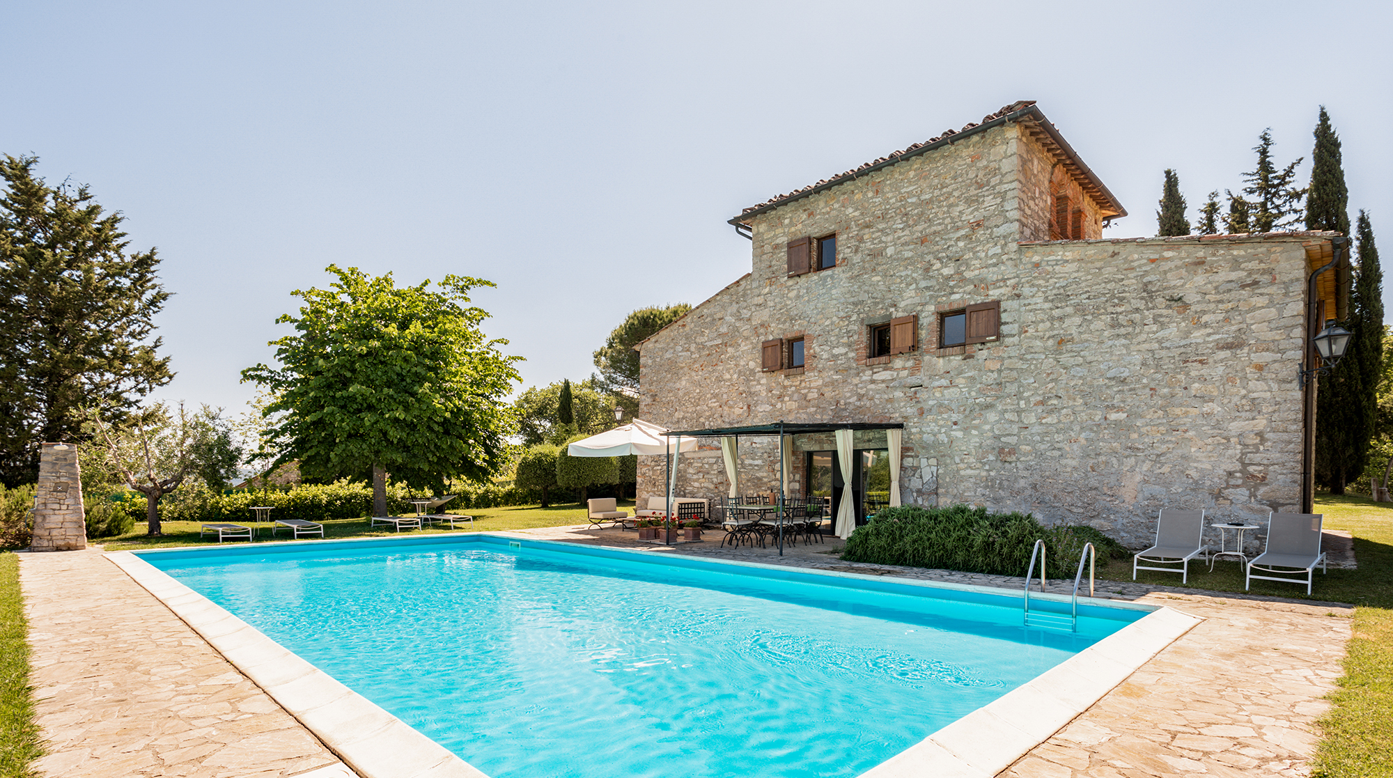 Villa Libeccio Montefabbri Chianti: Luxury 4-Bedroom Apartment with Pool and Tennis Court, Tuscany