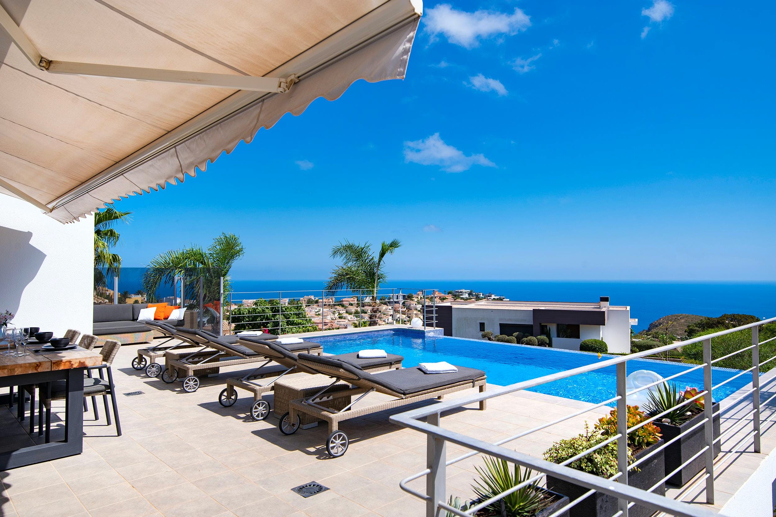 Casa Coster Moraira: 3-Bedroom Apartment with Sea Views and Pool, Apartment Rental Moraira