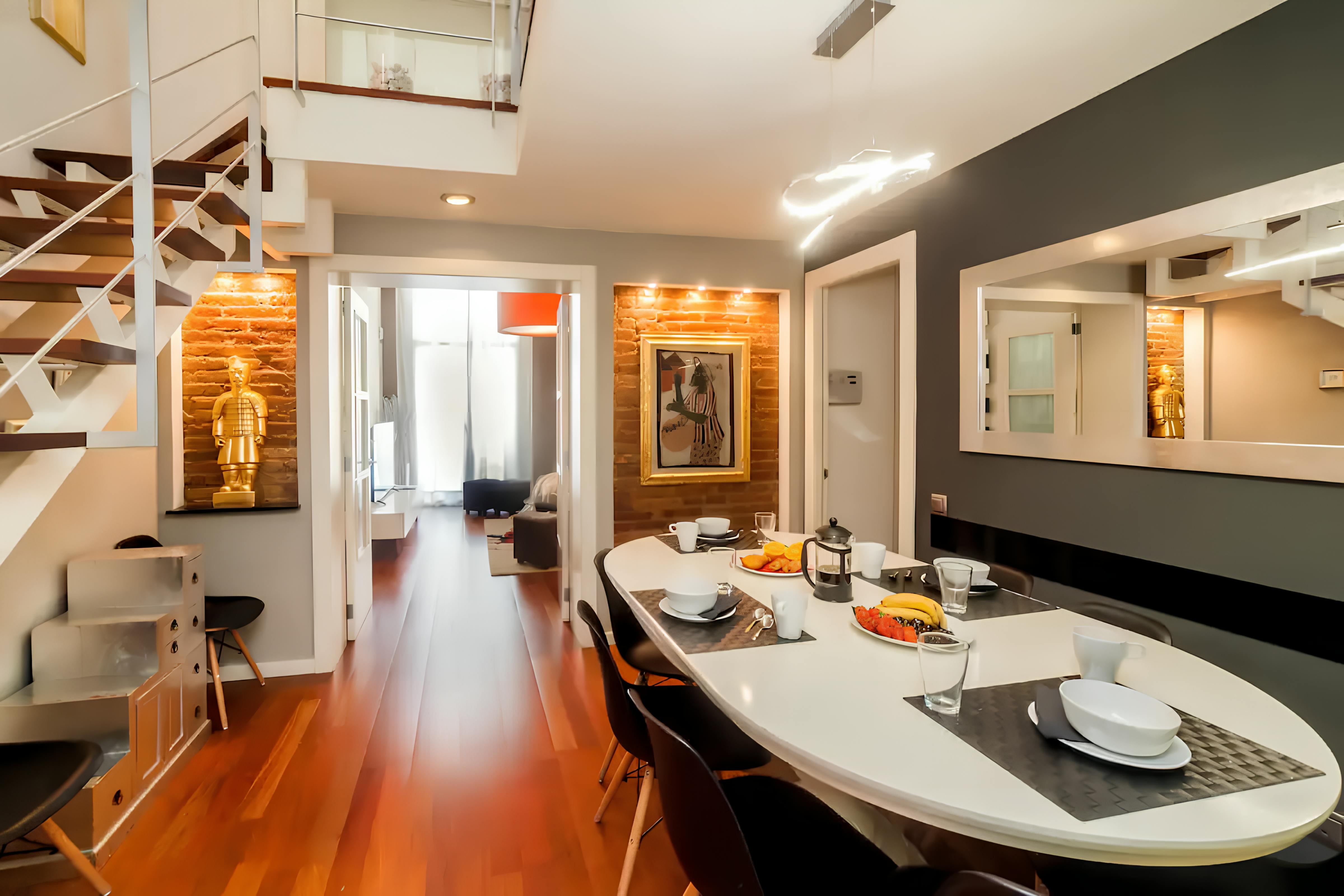 Villa Solano Vallcarca Barcelona: Elegant 4-Bedroom Apartment with Seaview, Barcelona