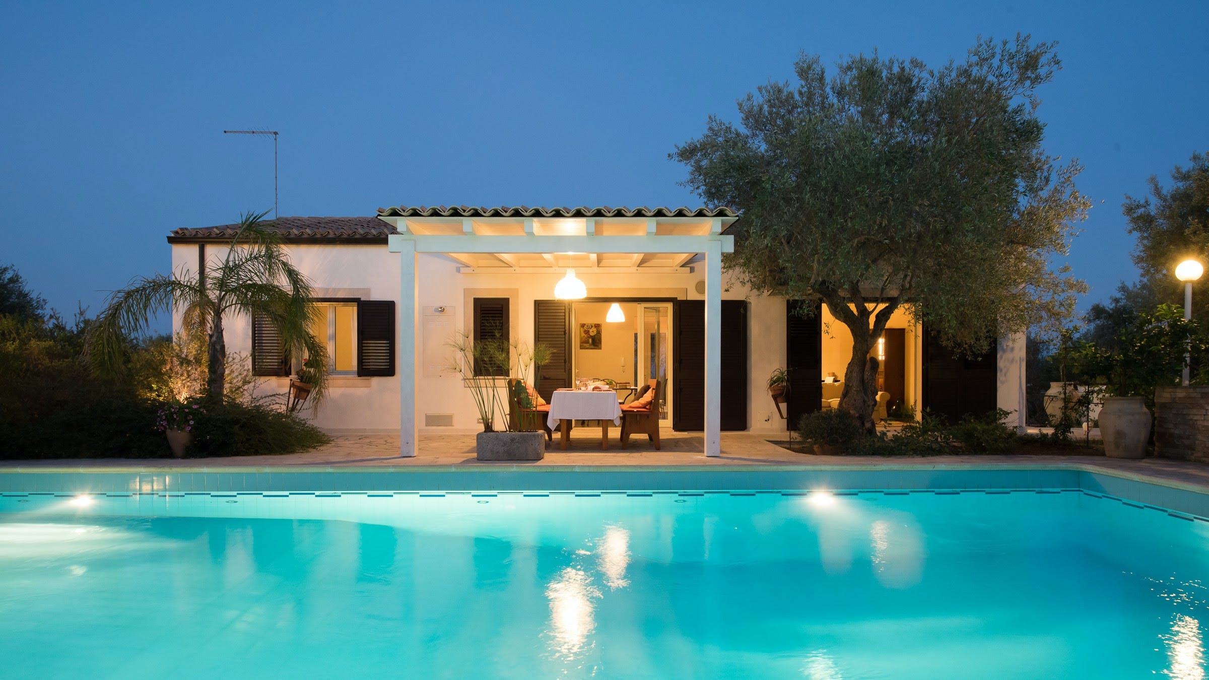 Casa Ficodindia Modica: Charming 2-Bedroom Apartment with Pool and Seaview, Val di Noto