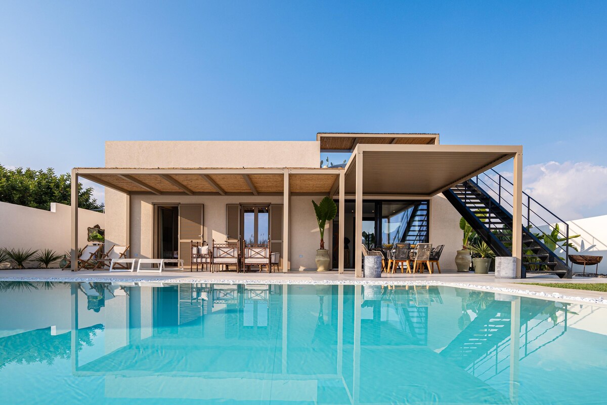 Villa Levante Vendicari Val di Noto-849100: Contemporary 2-Bedroom Townhouse Apartment with Pool and Sea Views, Val di Noto