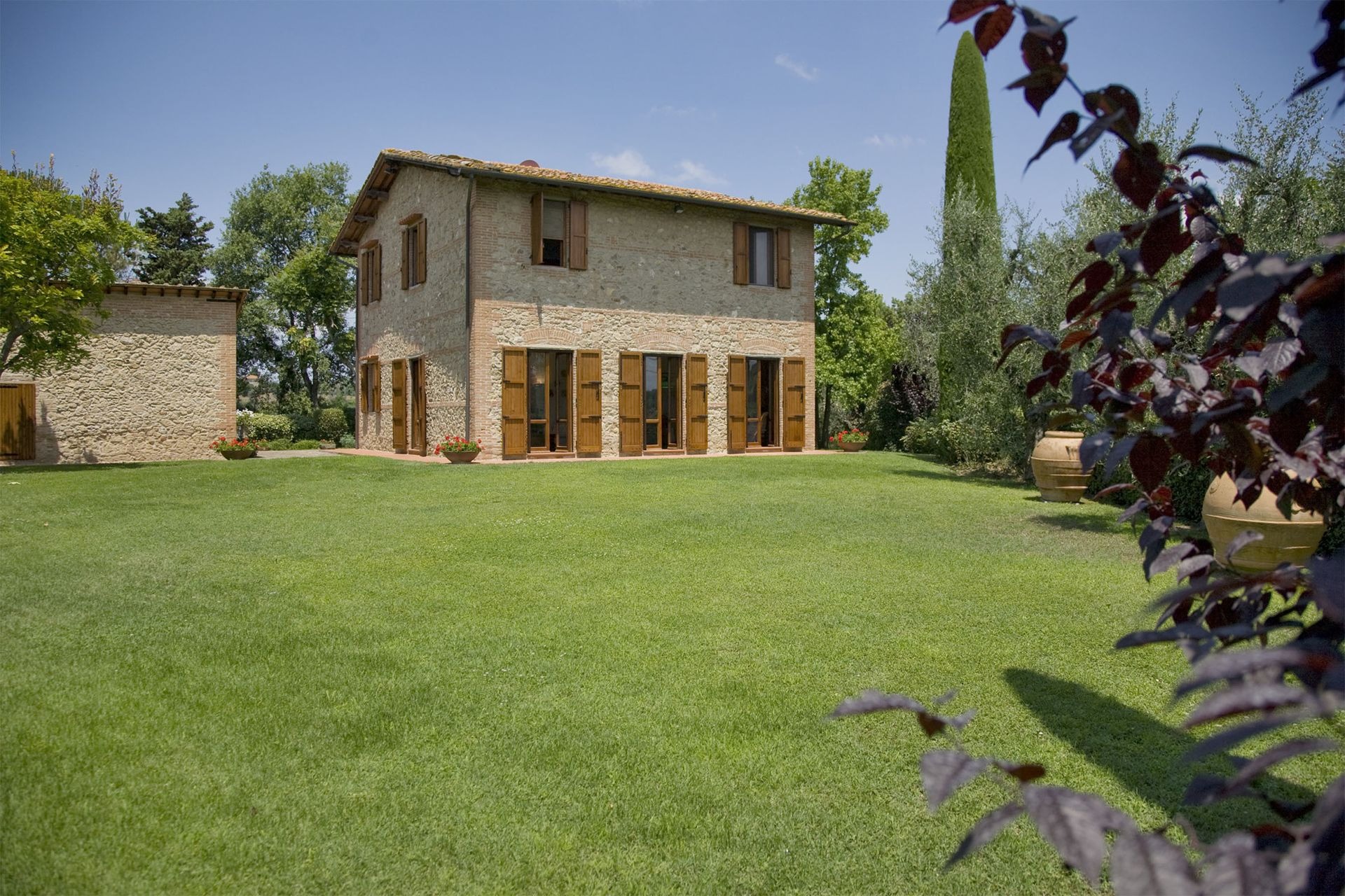 Casa Forcoli Palaia: Charming 4-Bedroom Apartment with Private Pool in Tuscany