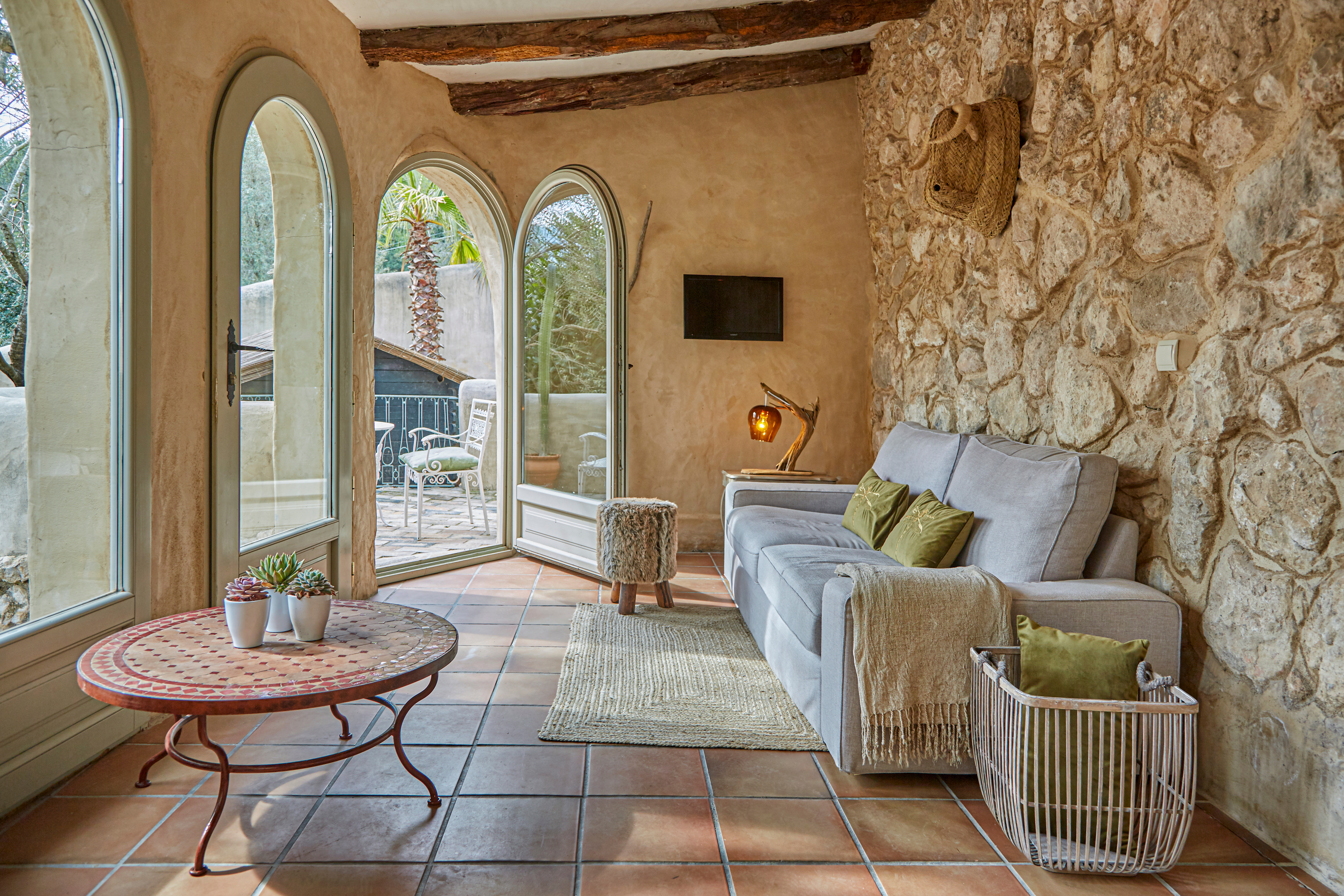 Villa Embat Sitges Catalonia: Stylish 1-Bedroom Apartment with Pool and Air-Con, Barcelona