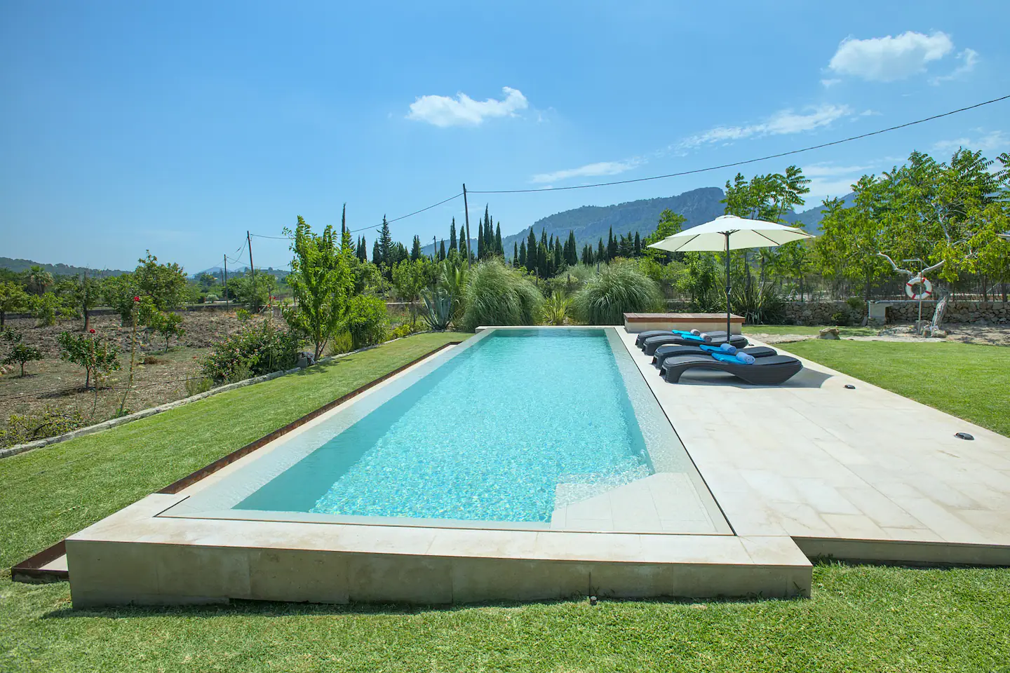 Villa Esmeralda Llenaire Pollença: Charming 2-Bedroom Apartment with Pool and Sea Views in Pollença, Mallorca
