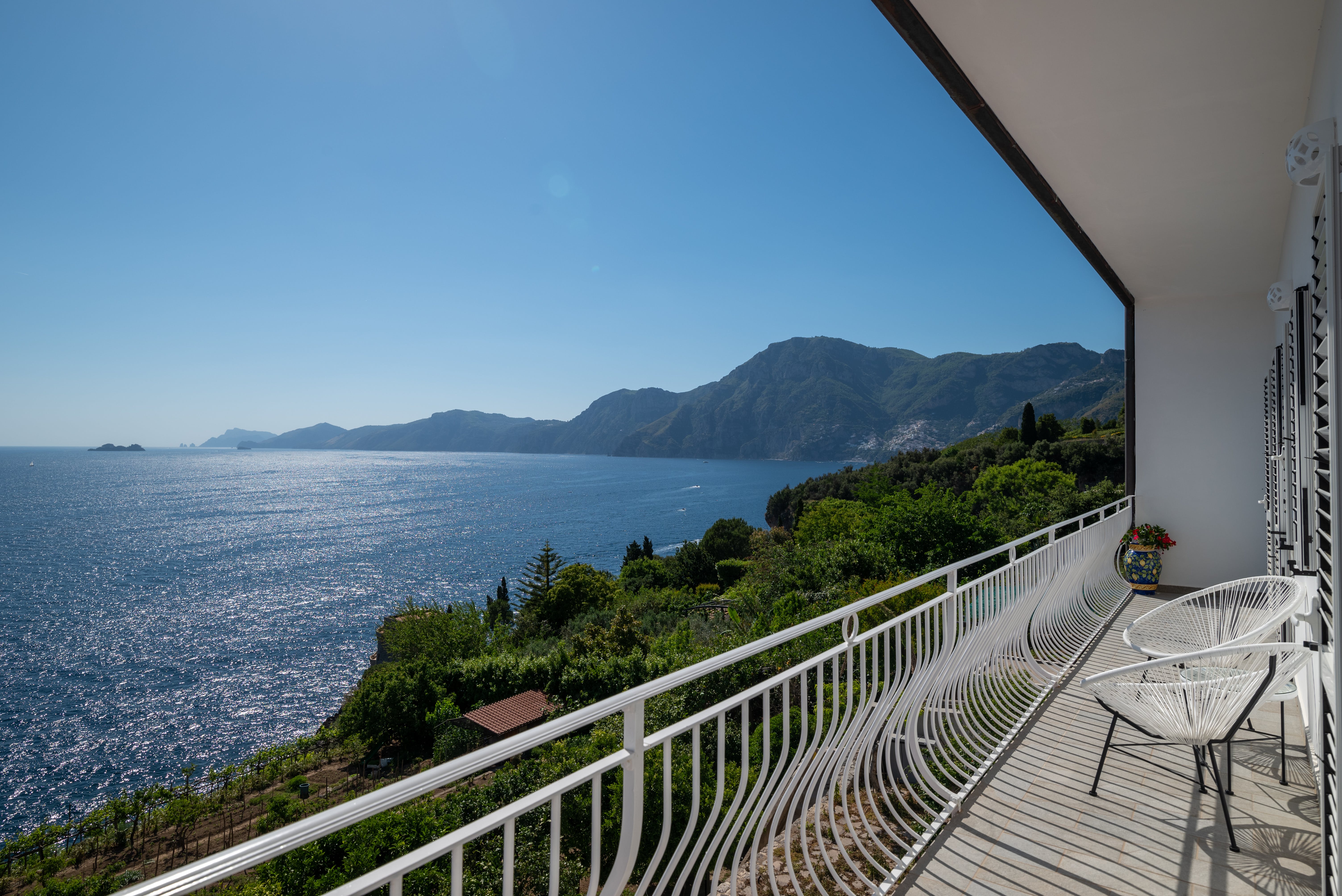 Villa Levante Vettica Praiano: Stylish 2-Bedroom Apartment with Sea Views and Beachfront, Praiano