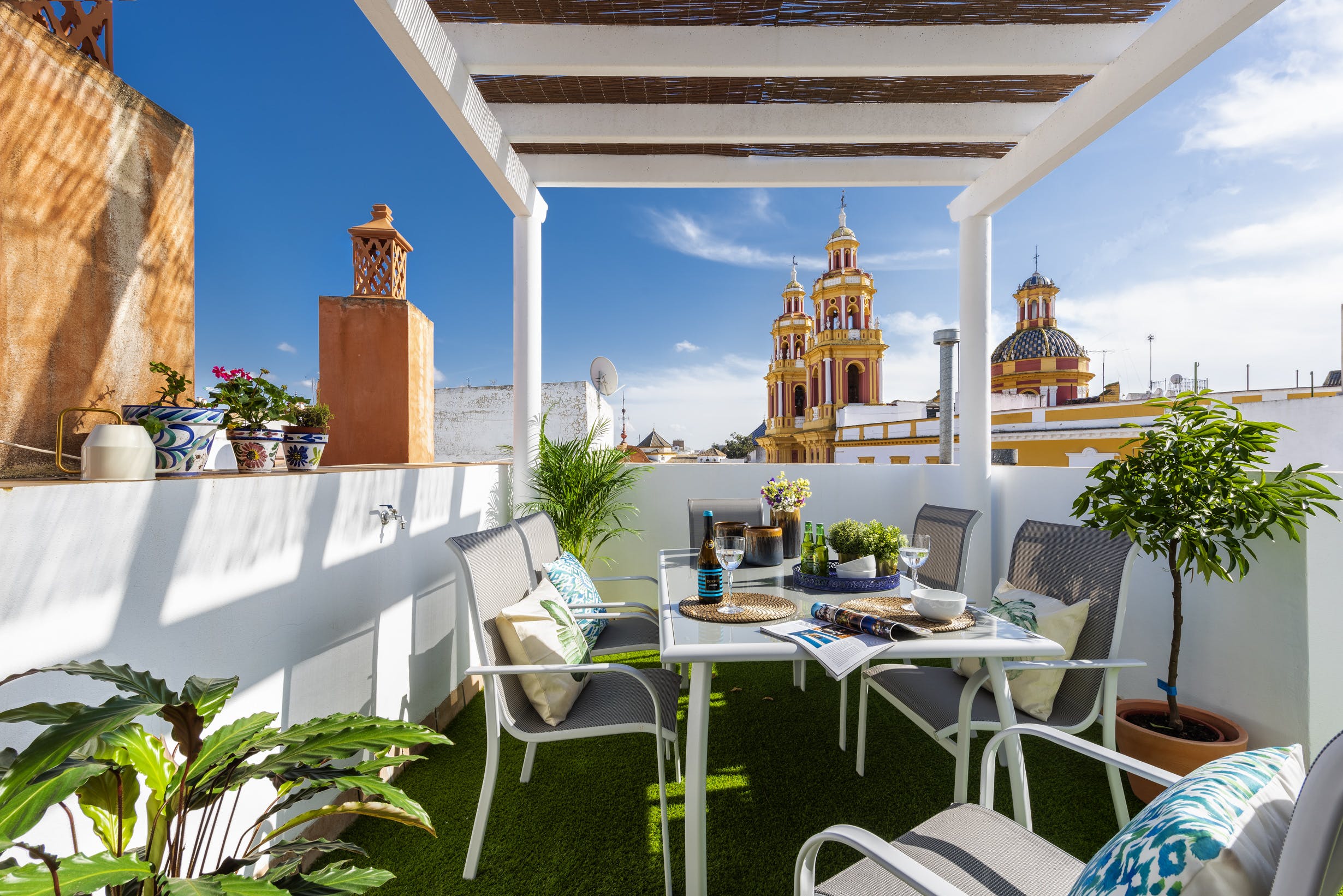 Villa Madrugada Sanlúcar Alfalfa: Luxury 4-Bedroom Apartment with Rooftop Terrace, Sevilla