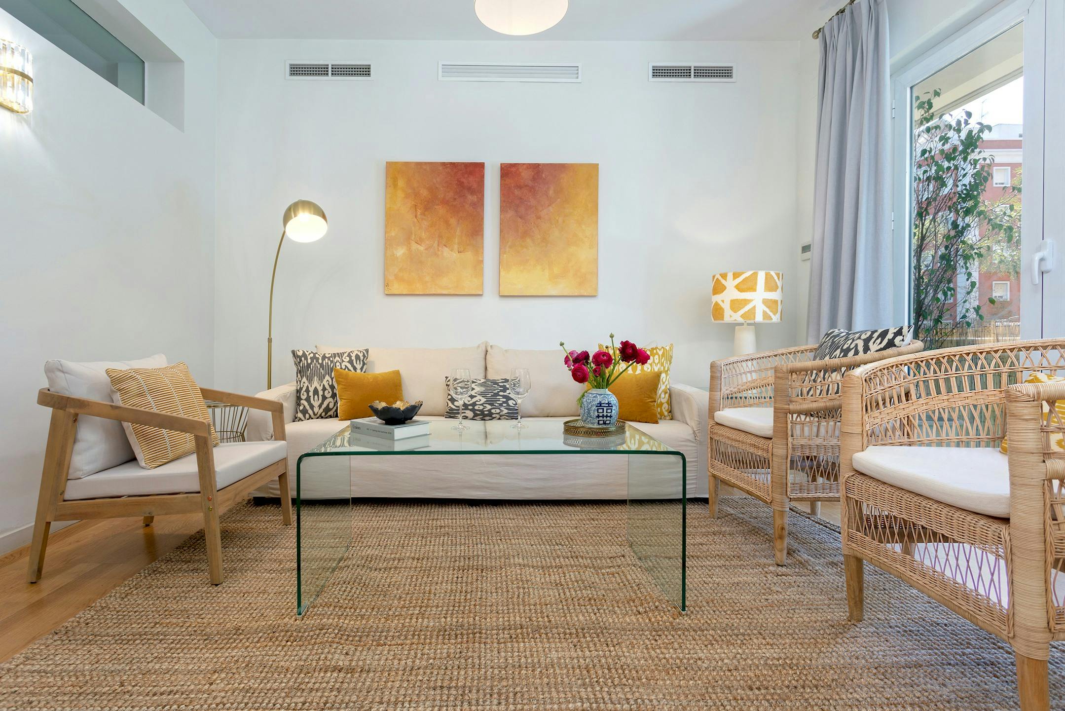 Villa Mestral Santa María Prado: Spacious 5-Bedroom Townhouse with Family-Friendly Features, Sevilla
