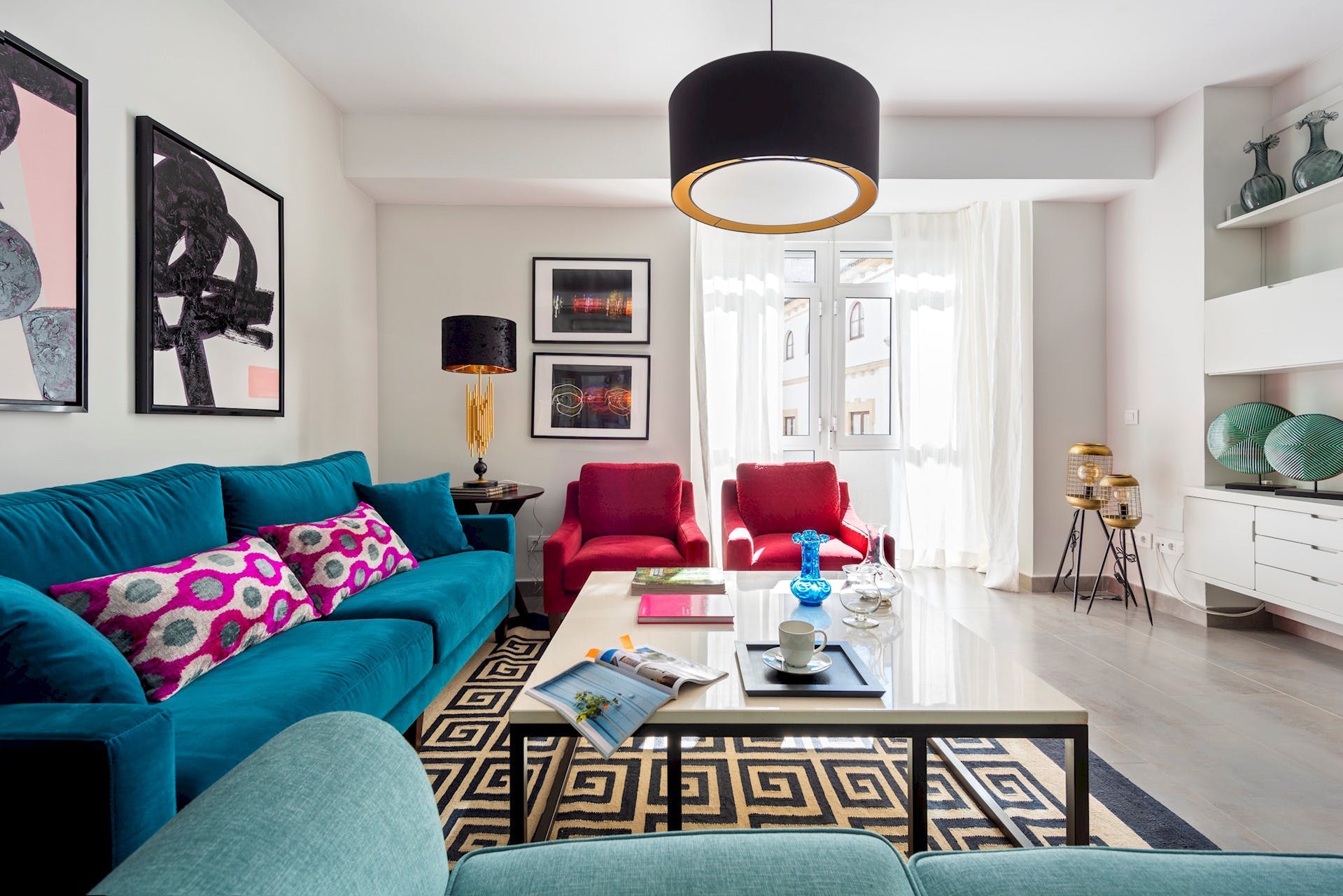 Villa Alborada Alameda Centro: Spacious 3-Bedroom Apartment Rental with Air-Con in Sevilla Centro