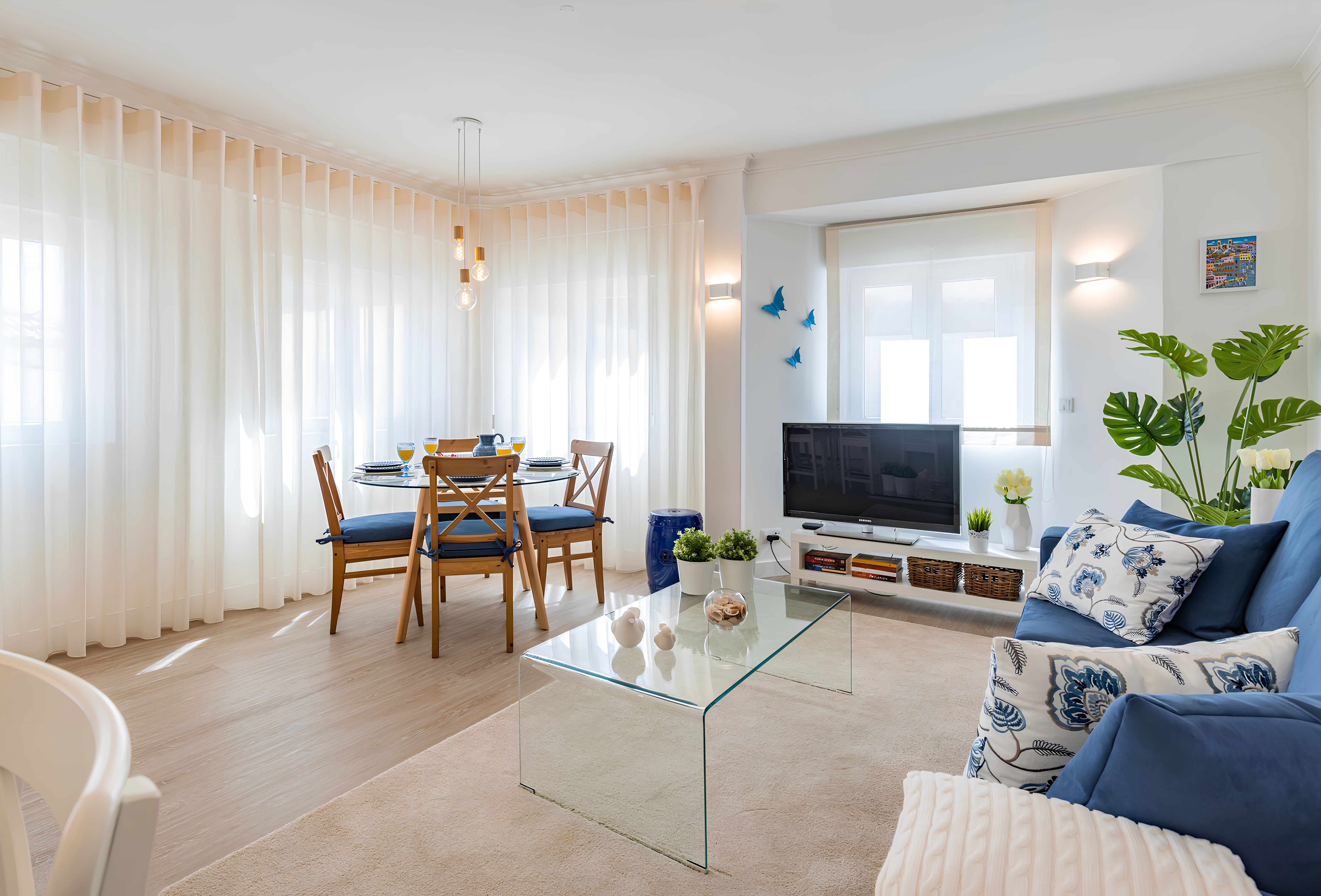 Villa Safira Abano Cascais: Chic 2-Bedroom Apartment with Sea Views and Air-Con, Cascais