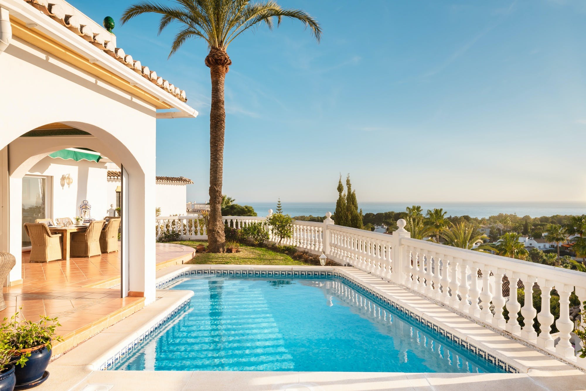 Casa Jaral Fuengirola: Spacious 4-Bedroom Apartment with Sea Views and Pool, Fuengirola