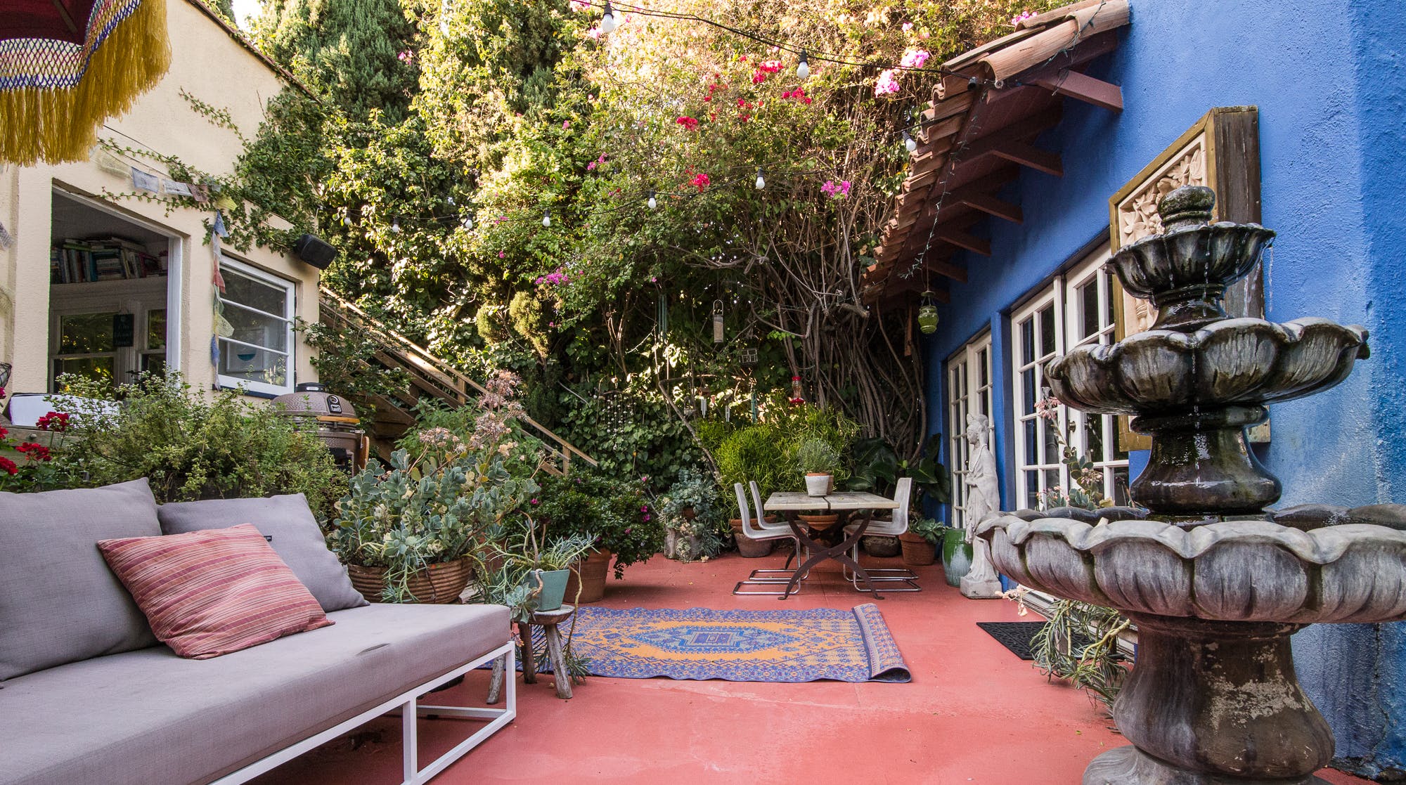 Casa La Brea Los Angeles: Luxury 2-Bedroom Cottage with Pool and Sauna, Miracle Mile Los Angeles