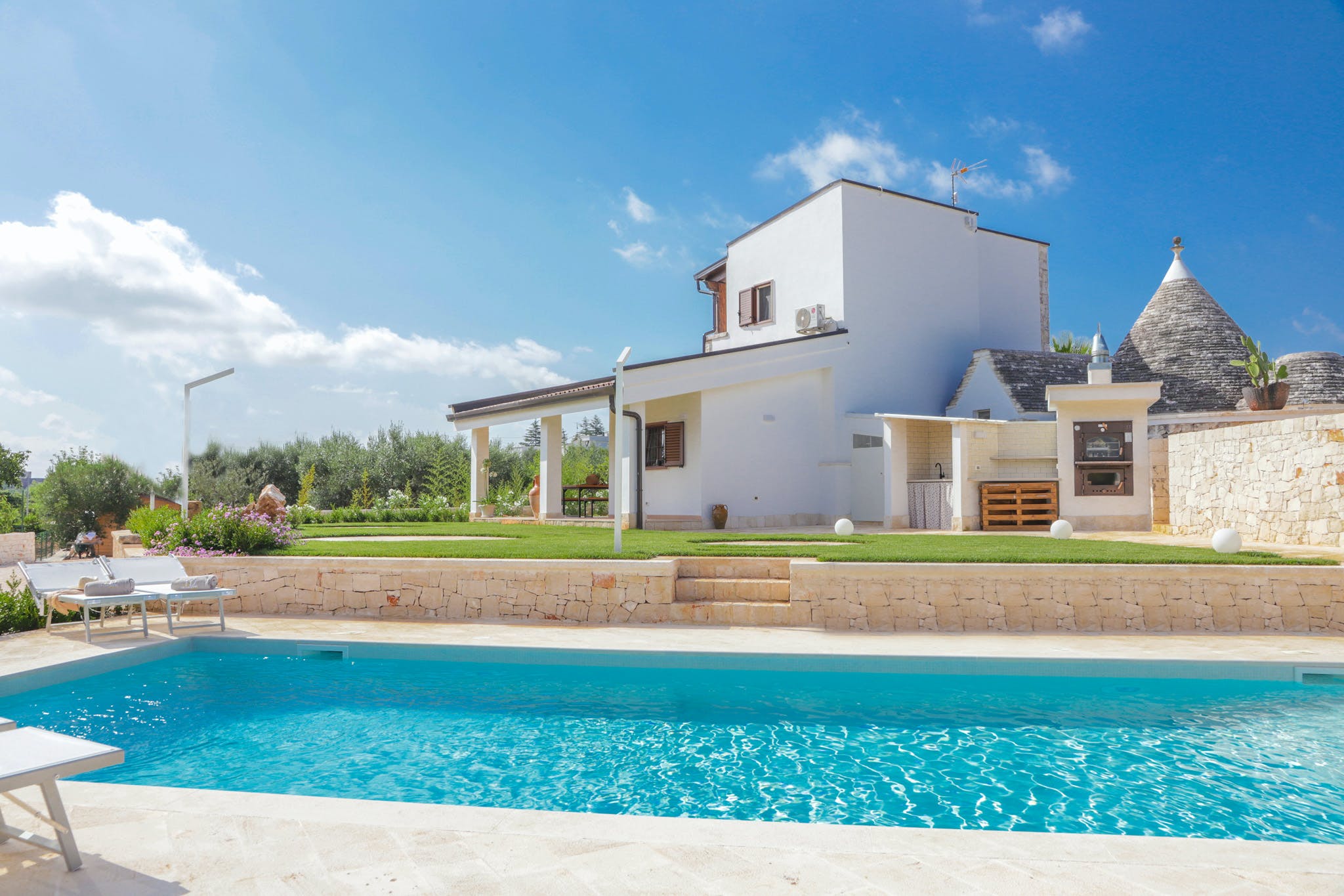 Casa Lamione Polignano: Elegant 3-Bedroom Apartment with Private Pool and Sea Views, Apulia