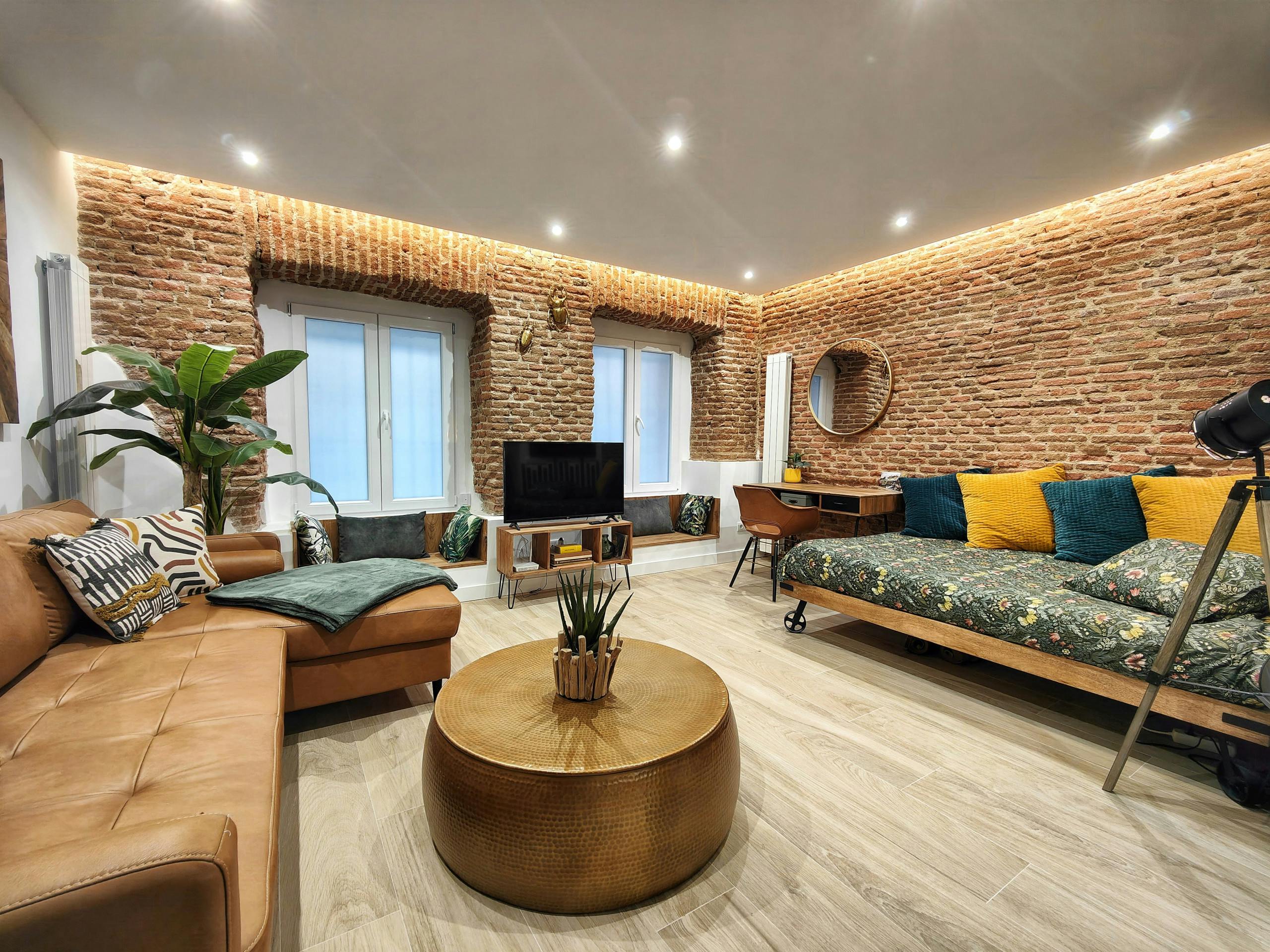 Villa Embat Lavapiés Lavapiés: Stylish 2-Bedroom Apartment Rental with Family-Friendly Features, Lavapiés Madrid