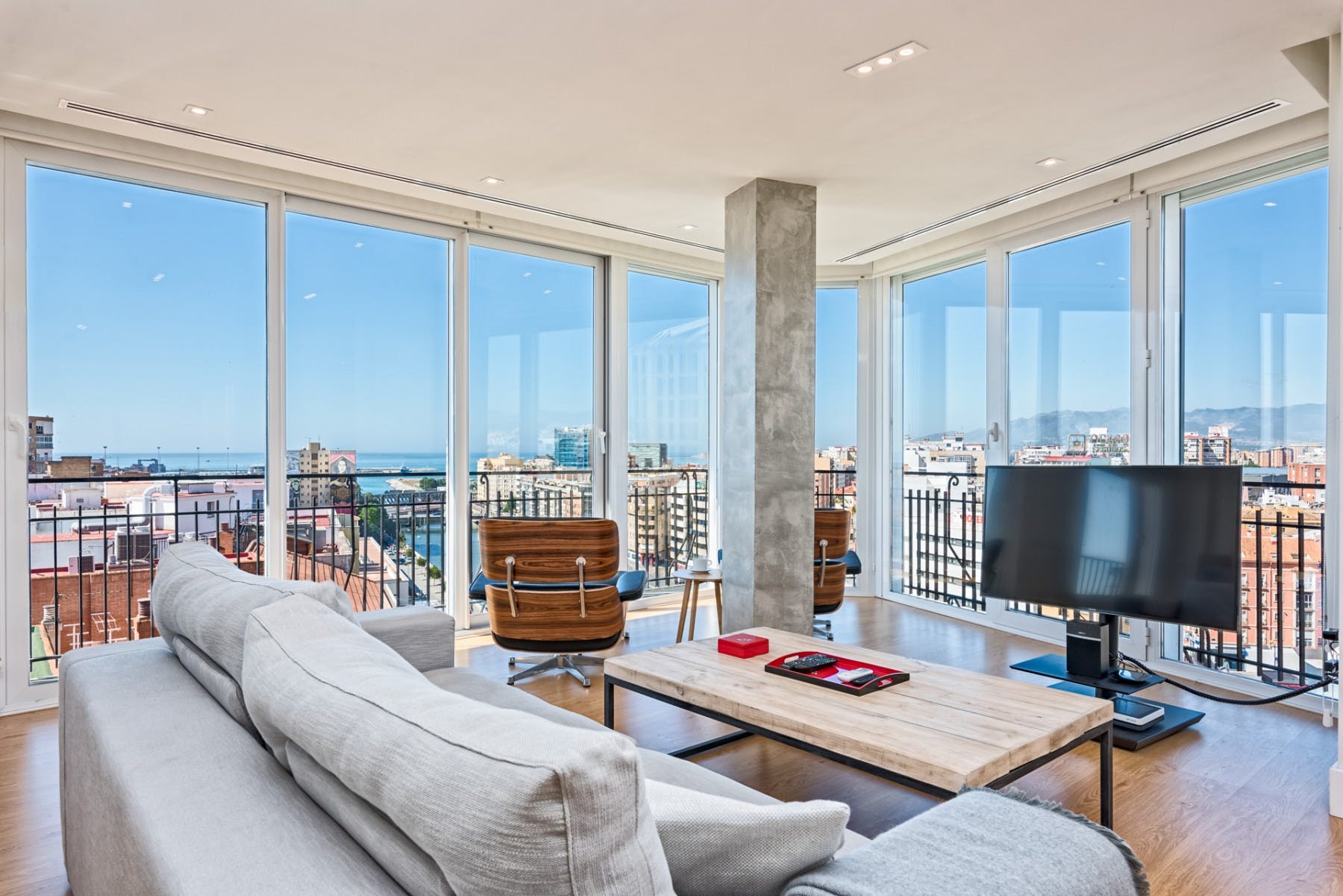 Casa Limonar Soho: Stylish 2-Bedroom Apartment with Sea Views, Air-Con and Family-Friendly Comfort, Malaga Soho