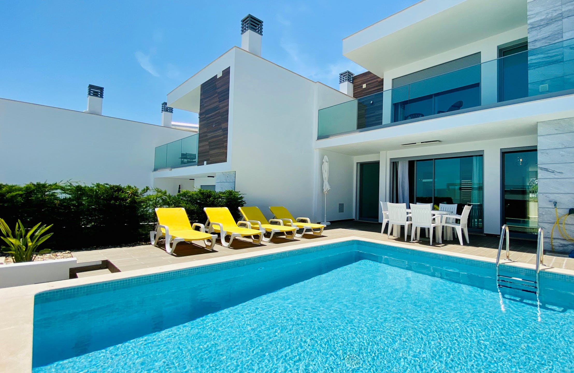 Villa Safira Sesmarias Albufeira: Spacious 3-Bedroom Apartment with Pool and Seaview, Albufeira