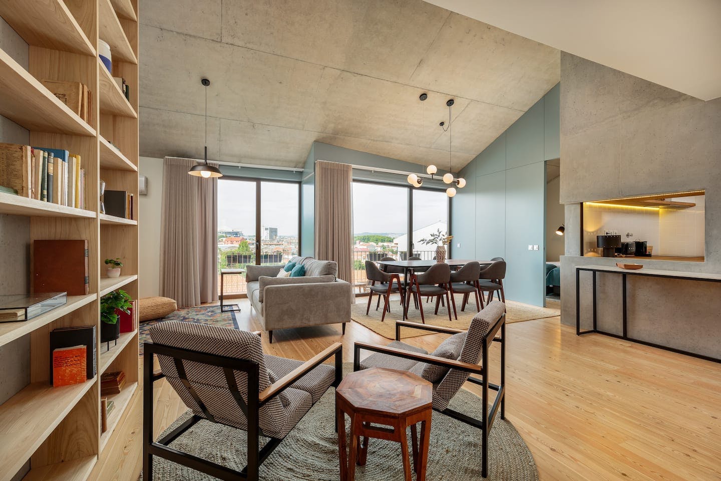 Casa Miragaia Bonfim Bonfim: Spacious 5-Bedroom Apartment with Sea Views in Bonfim Porto