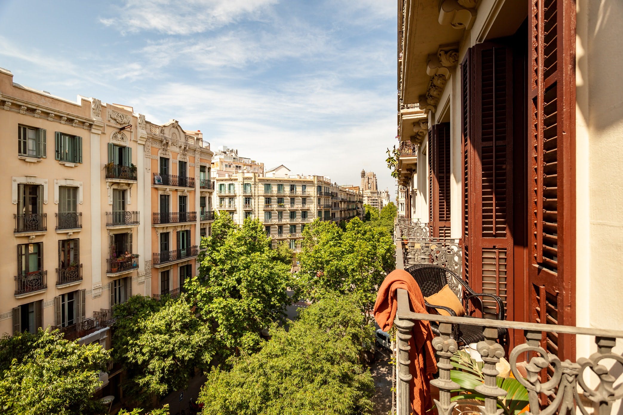 Villa Alborada Entença Eixample: Sophisticated 2-Bedroom Apartment with Balcony, Eixample, Barcelona