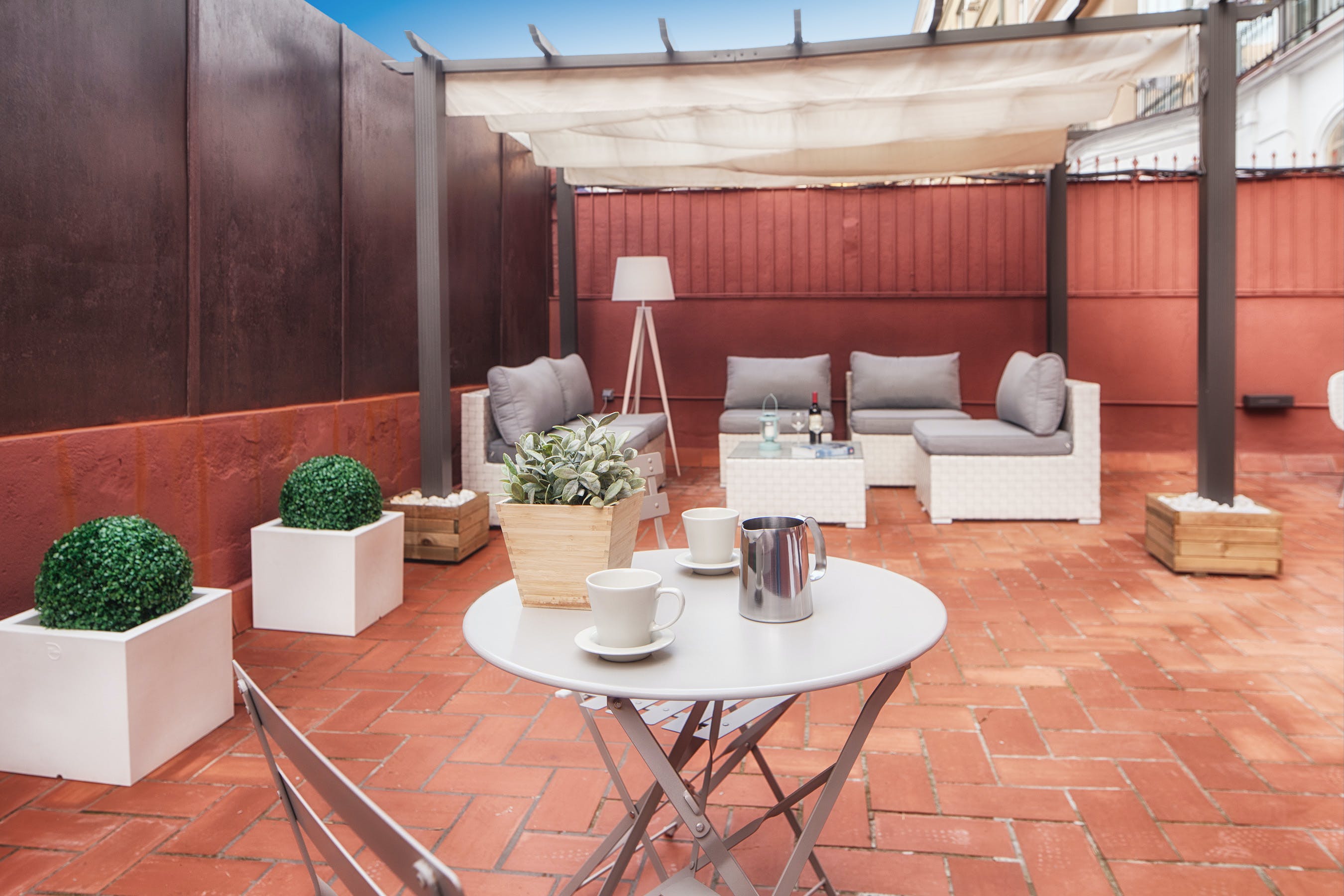 Villa Solano Hospital Eixample: Elegant 6-Bedroom Apartment with Seaview, Eixample Barcelona
