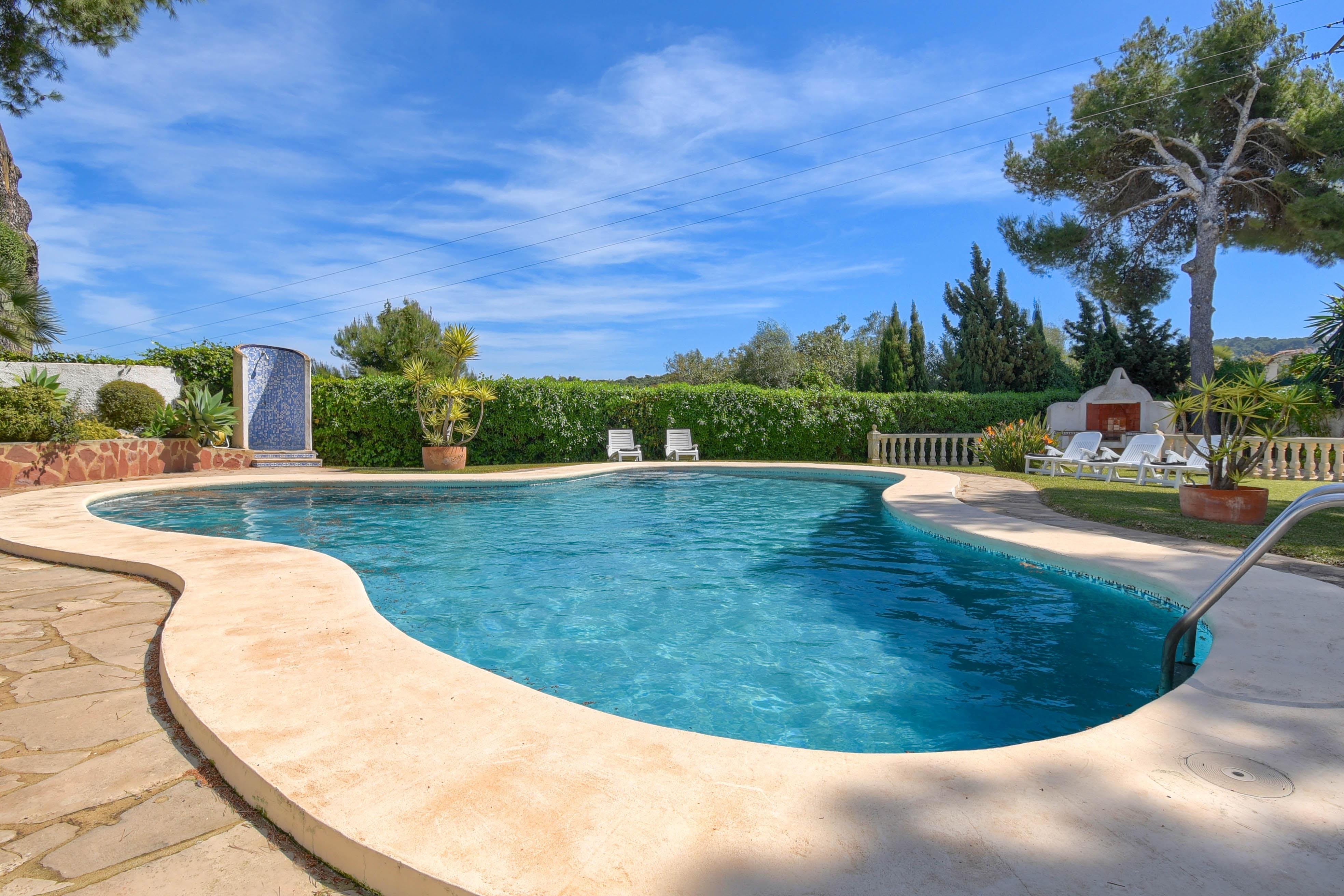 Villa Llevant Cap Martí Jávea: Spacious 4-Bedroom Apartment with Pool and Seaview, Jávea