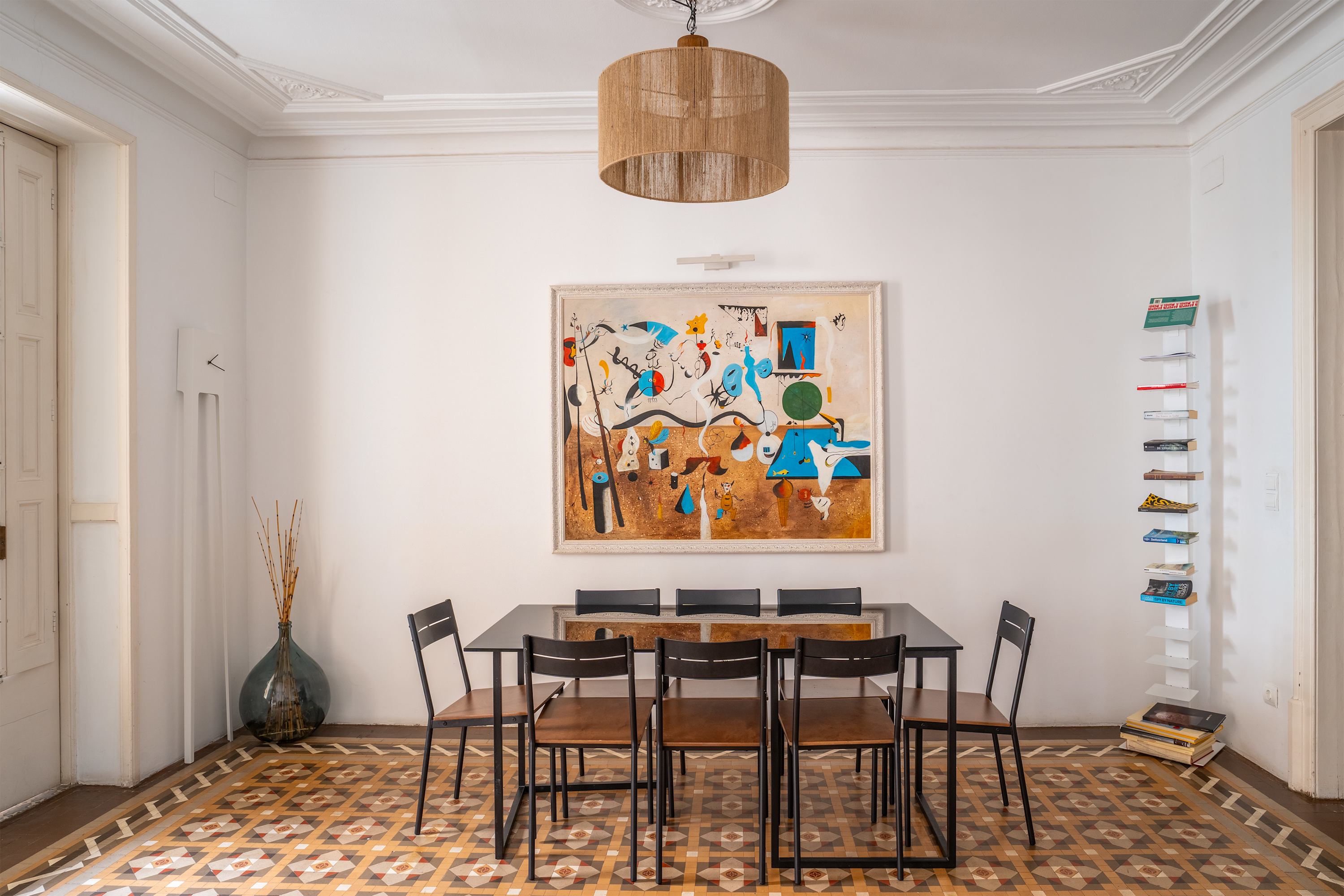 Villa Solano Horta Barcelona: Spacious 3-Bedroom Apartment Rental with Sea Views and Air Conditioning, Barcelona