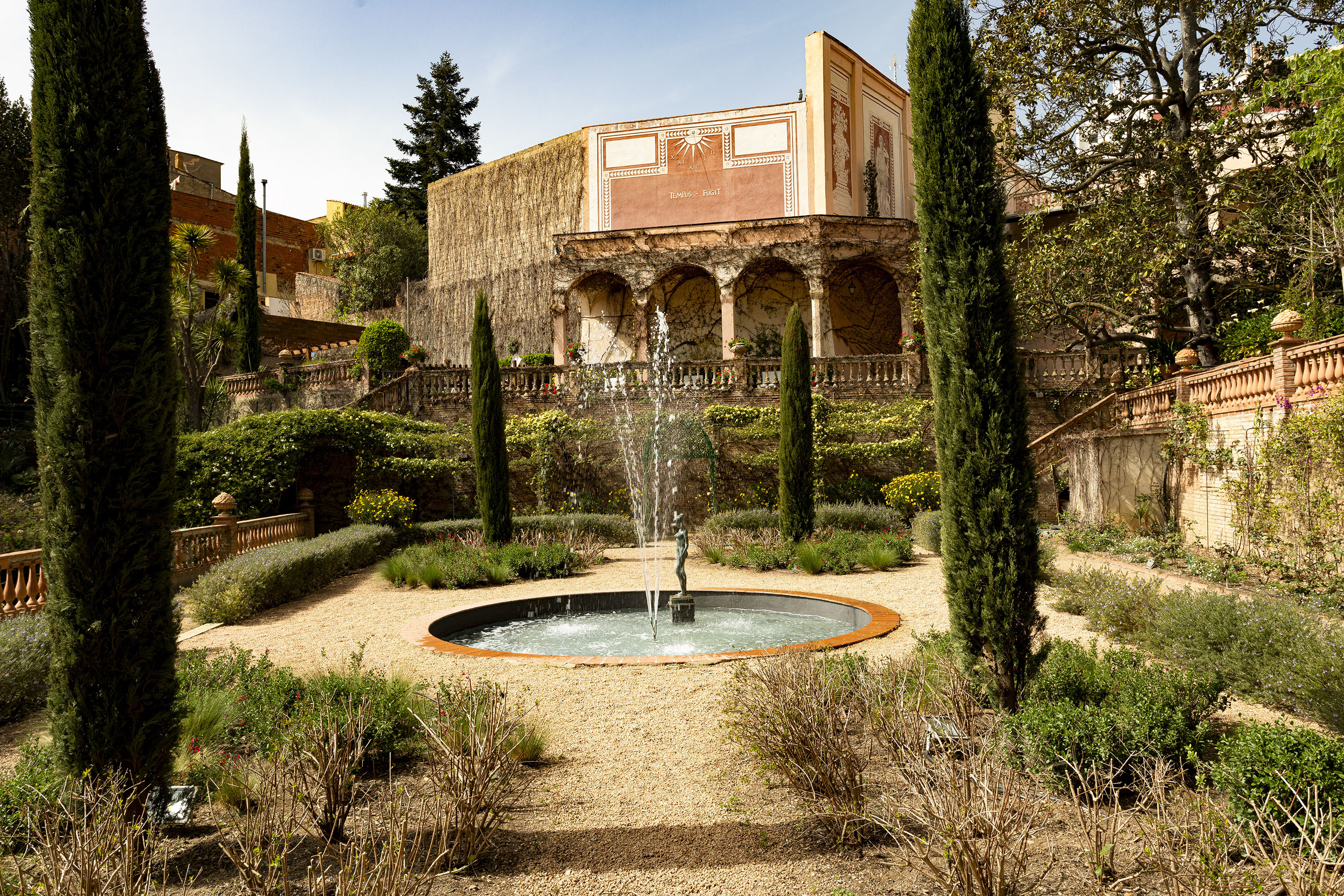 Villa Embat Poble Sec Barcelona Spain: Spacious 5-Bedroom Luxury Apartment with Pool, Barcelona