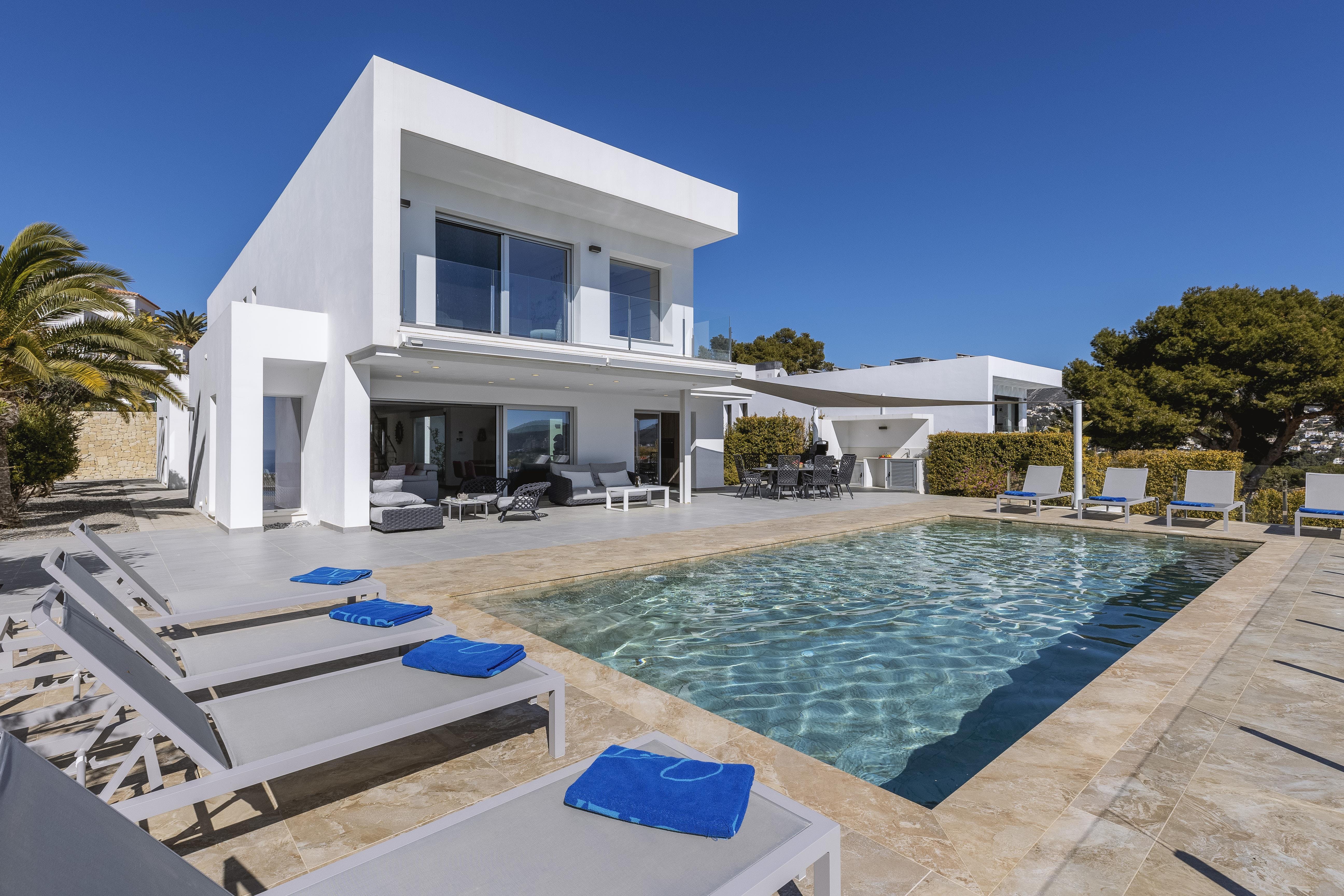 Casa Morer Moraira: Modern 4-Bedroom Apartment with Private Pool and Sea Views, Moraira