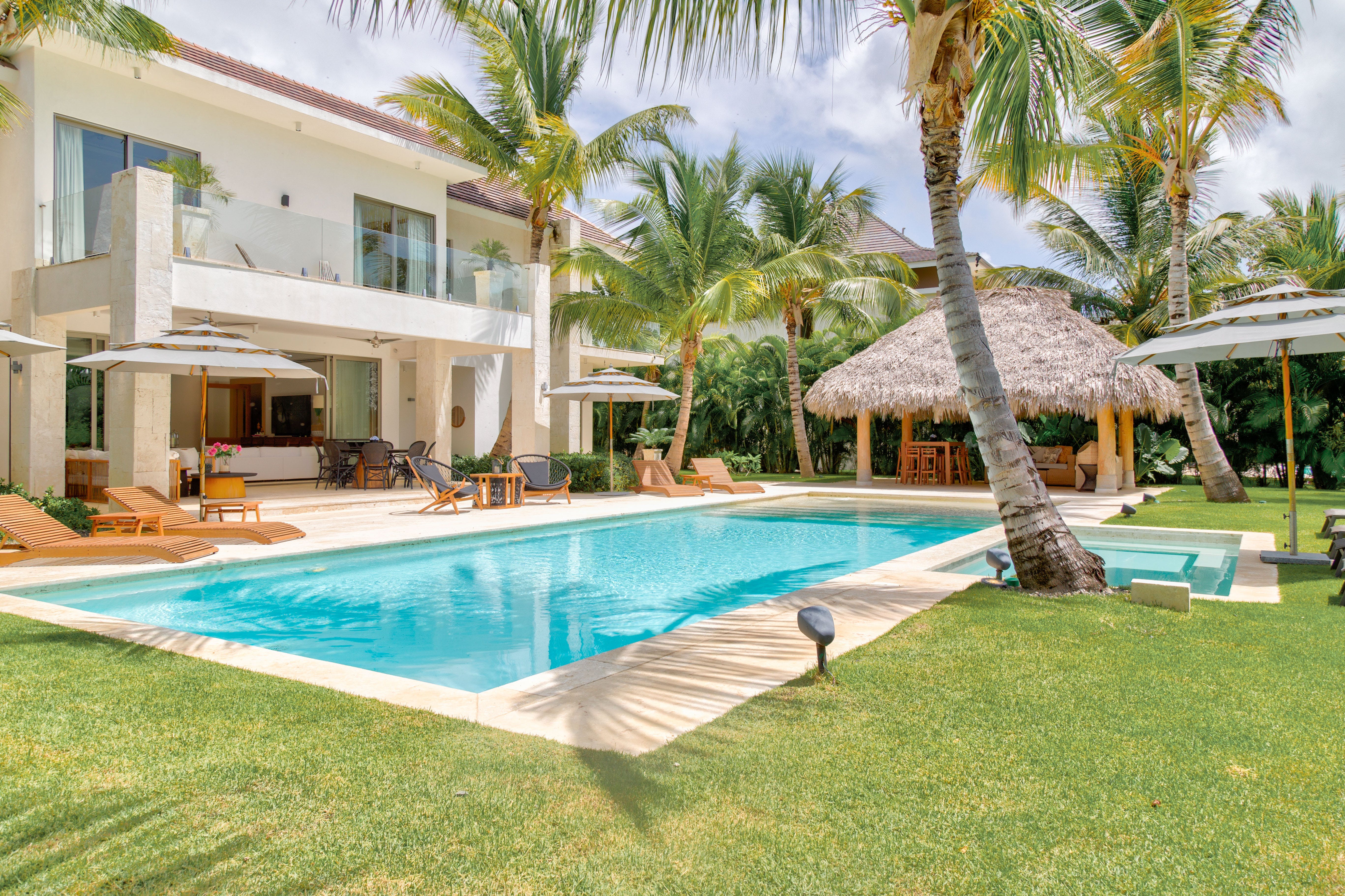 Casa Palma PuntaCana: Luxury 5-Bedroom Apartment with Seaview and Pool, Dominican Republic
