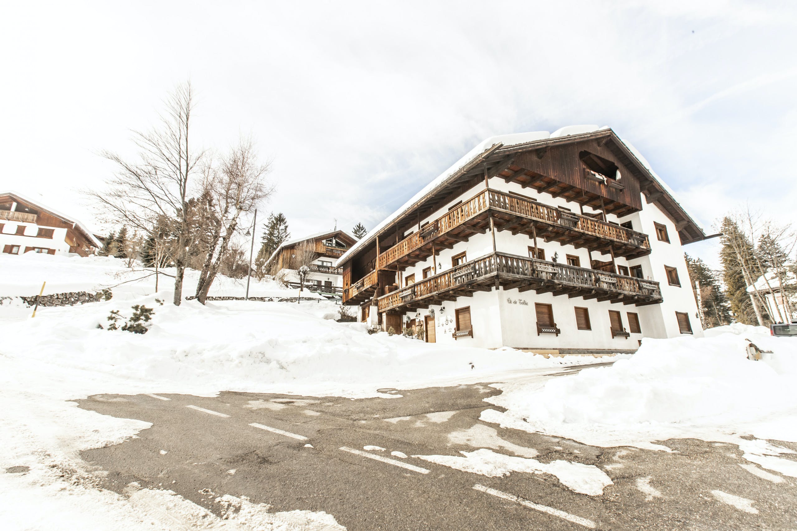 Casa Piave Belluno: Charming 2-Bedroom Ski Apartment Rental with Family Features, Belluno