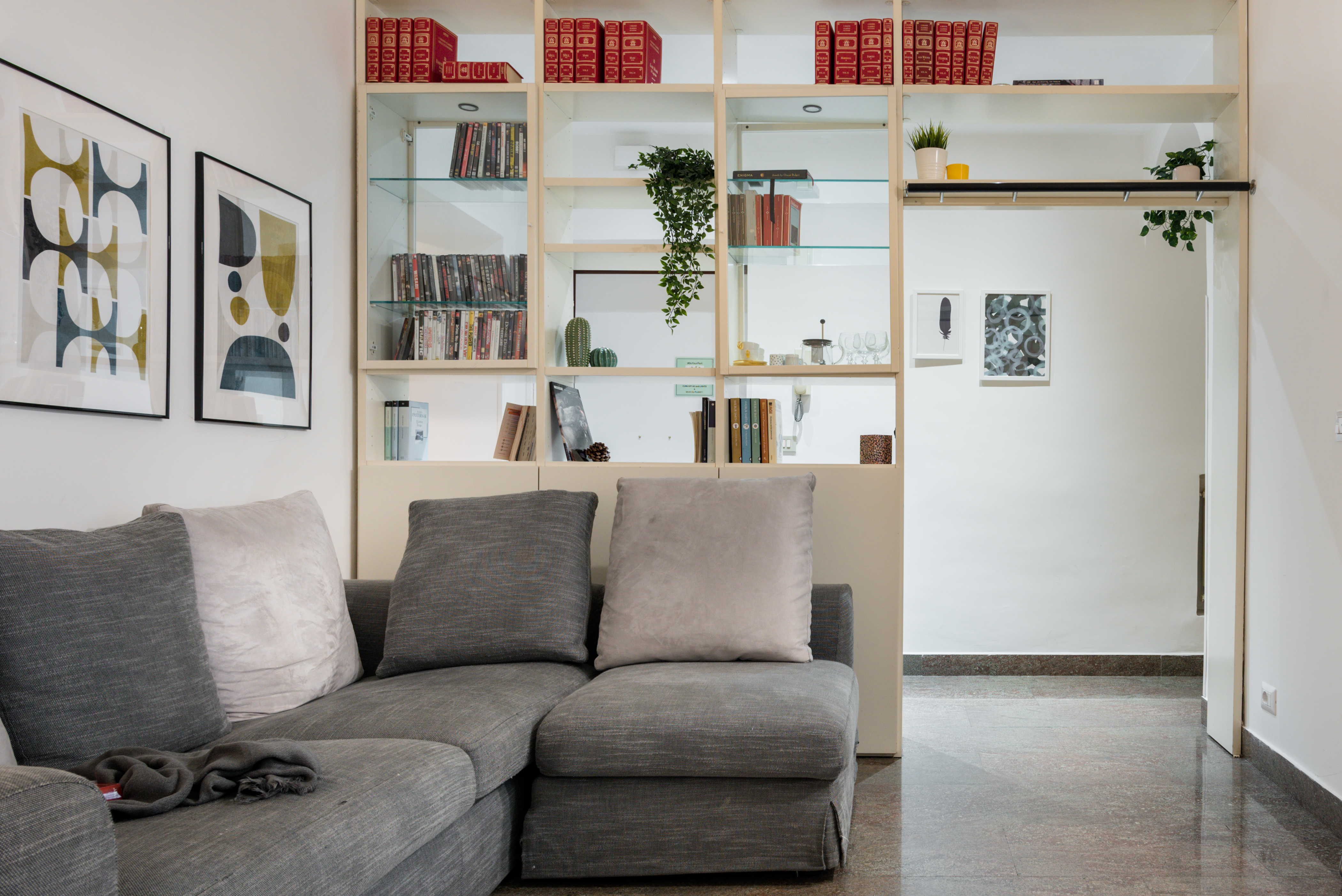 Casa Pinciano Roma: Chic 2-Bedroom Apartment Rental with Air-Con near Spanish Steps, Rome