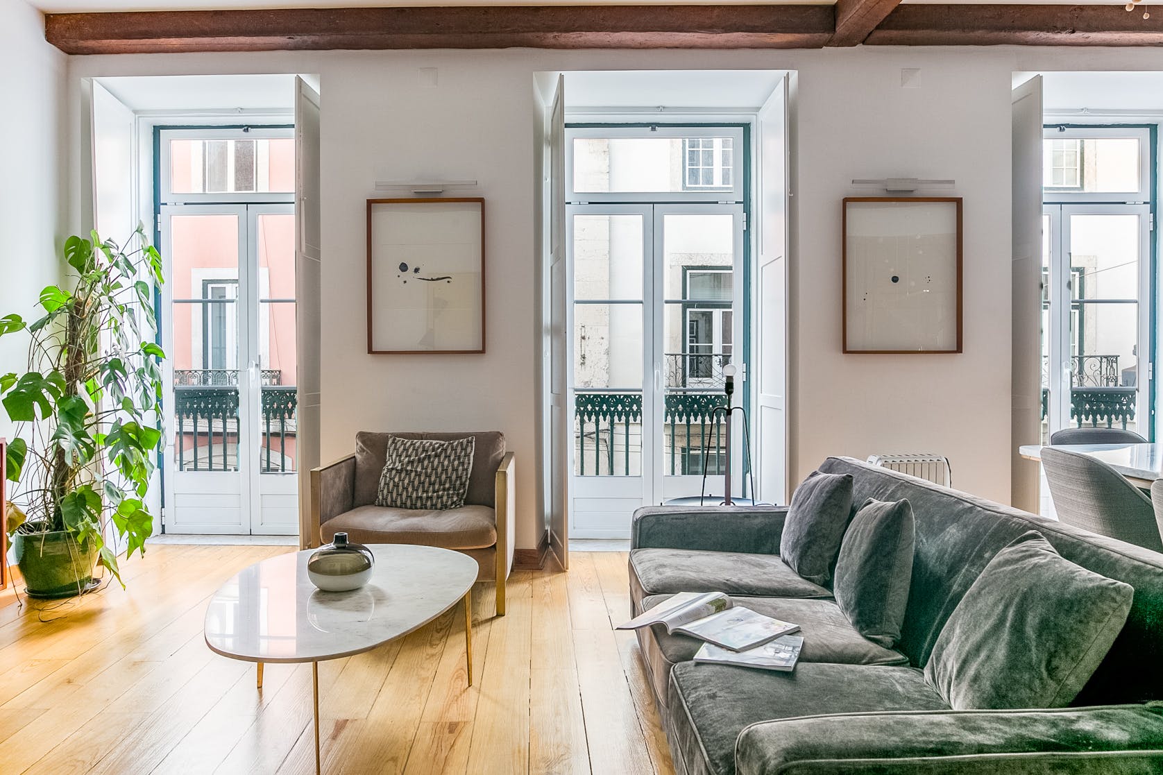 Casa Pombal Saldanha Saldanha: Chic 3-Bedroom Apartment with Sea Views and Air-Con, Saldanha Lisbon
